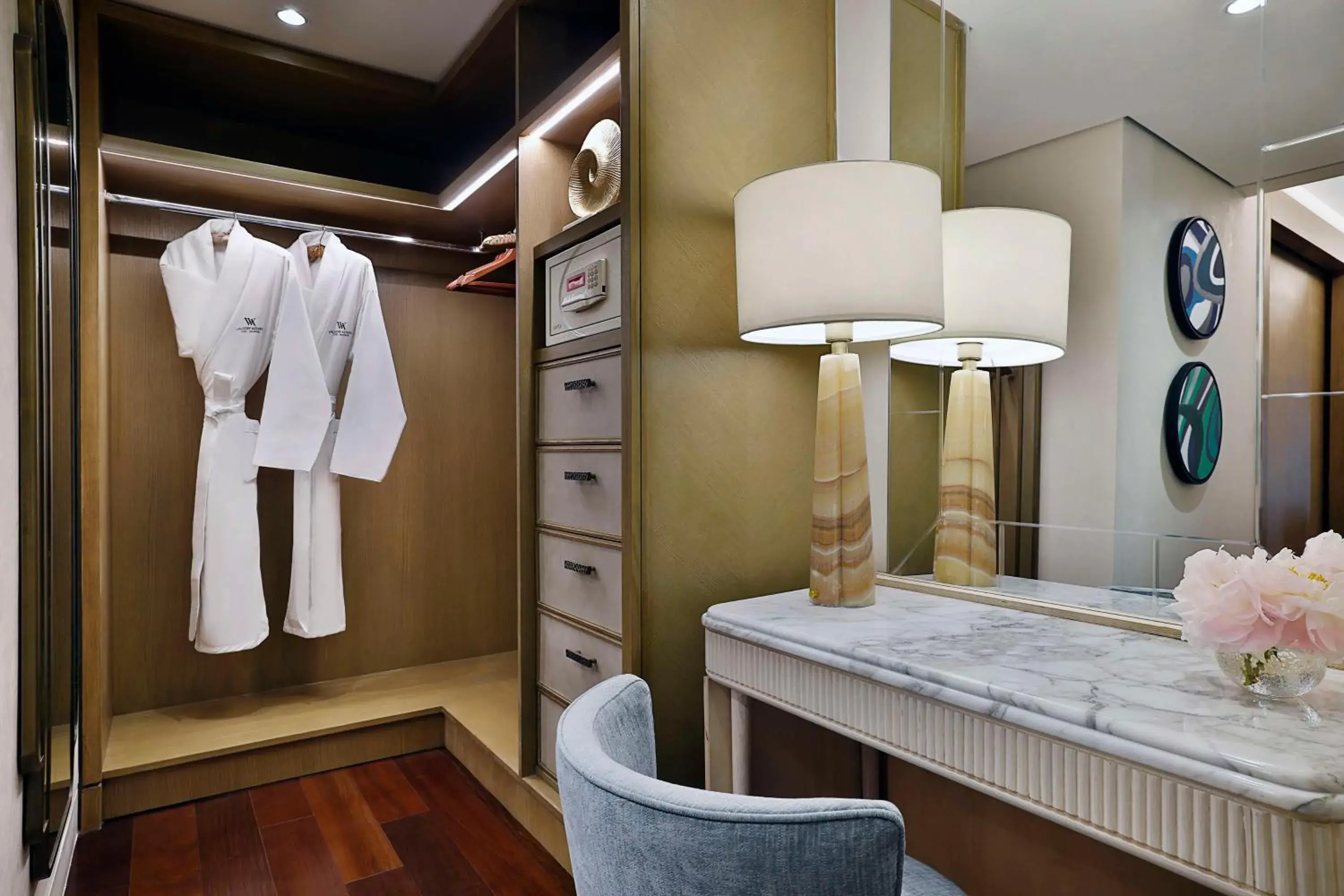 Photo of the whole room in Waldorf Astoria Cairo Heliopolis Photo of the whole room in Waldorf Astoria Cairo Heliopolis