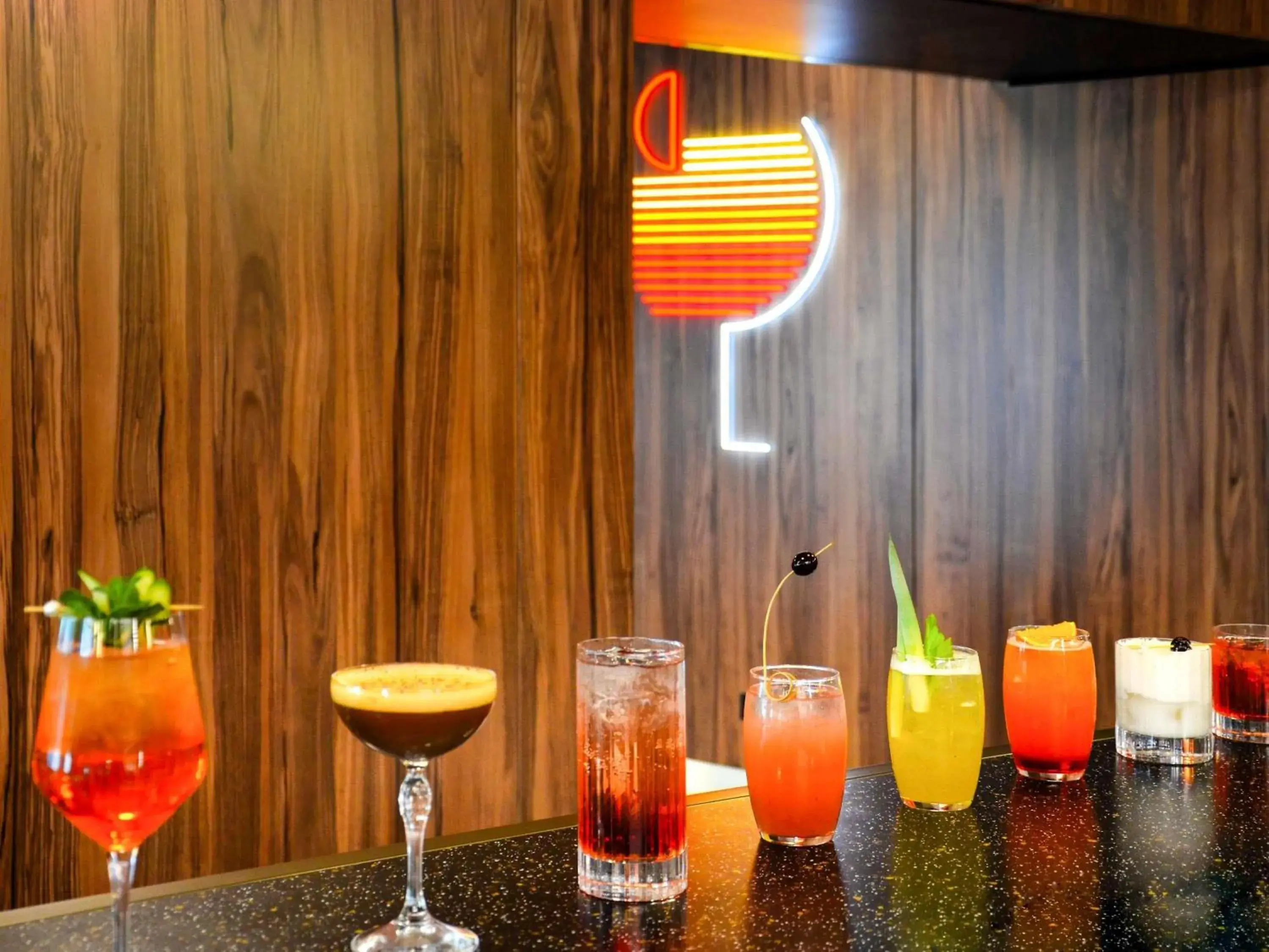 Lounge or bar in Pullman Paris Montparnasse Lounge or bar in Pullman Paris Montparnasse