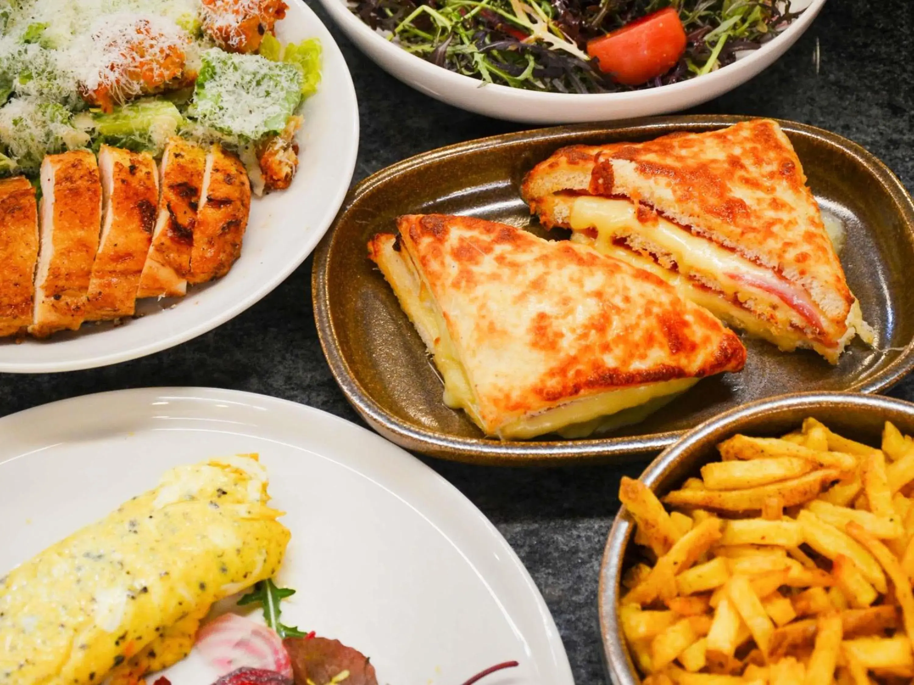 Property building in Pullman Paris Montparnasse Property building in Pullman Paris Montparnasse