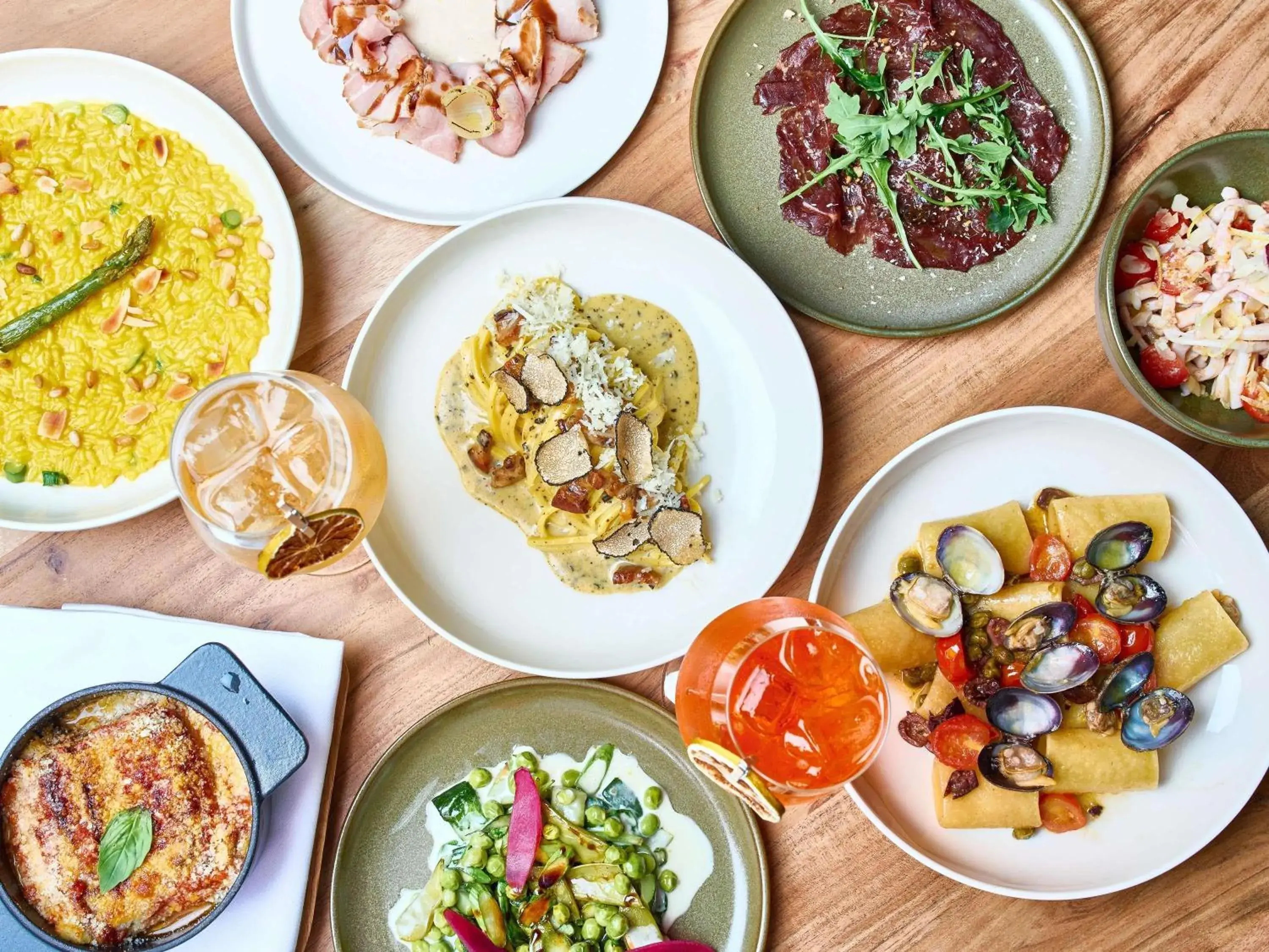 Restaurant/places to eat in Pullman Paris Montparnasse Restaurant/places to eat in Pullman Paris Montparnasse