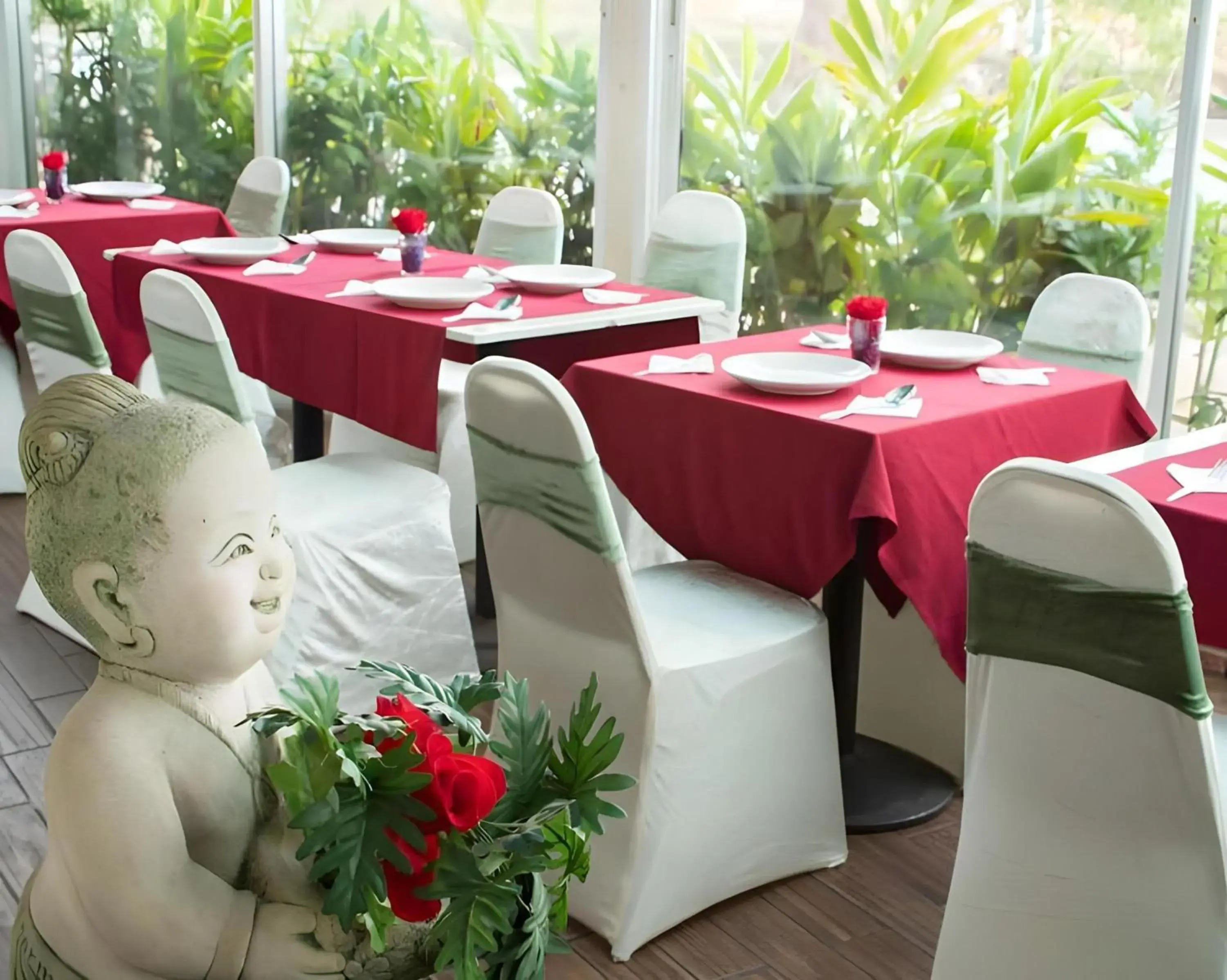 Restaurant/places to eat in Collection O Howard Square Boutique Hotel Restaurant/places to eat in Collection O Howard Square Boutique Hotel