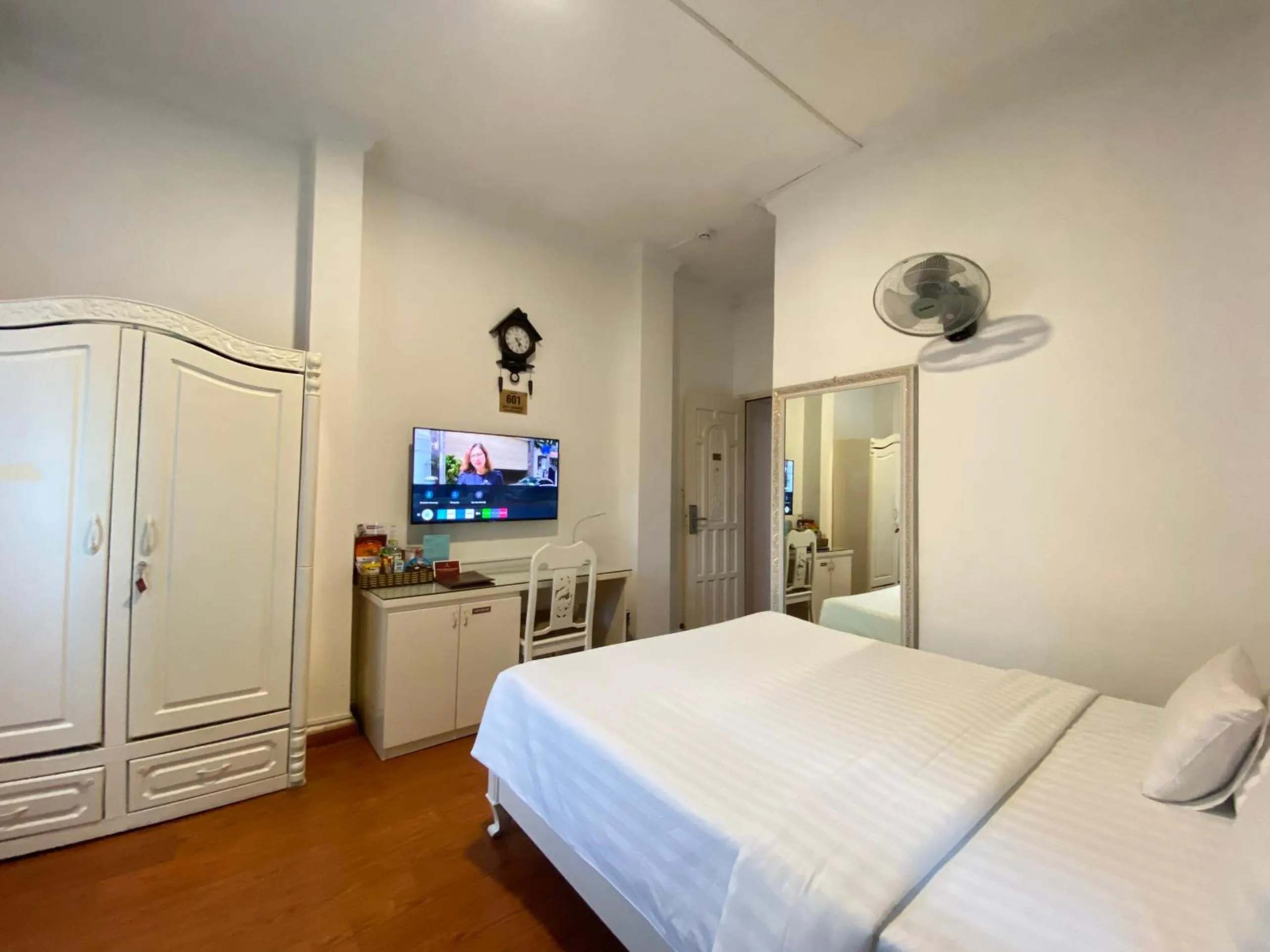 Bed in A25 Hotel - 35 Mạc Thị Bưởi