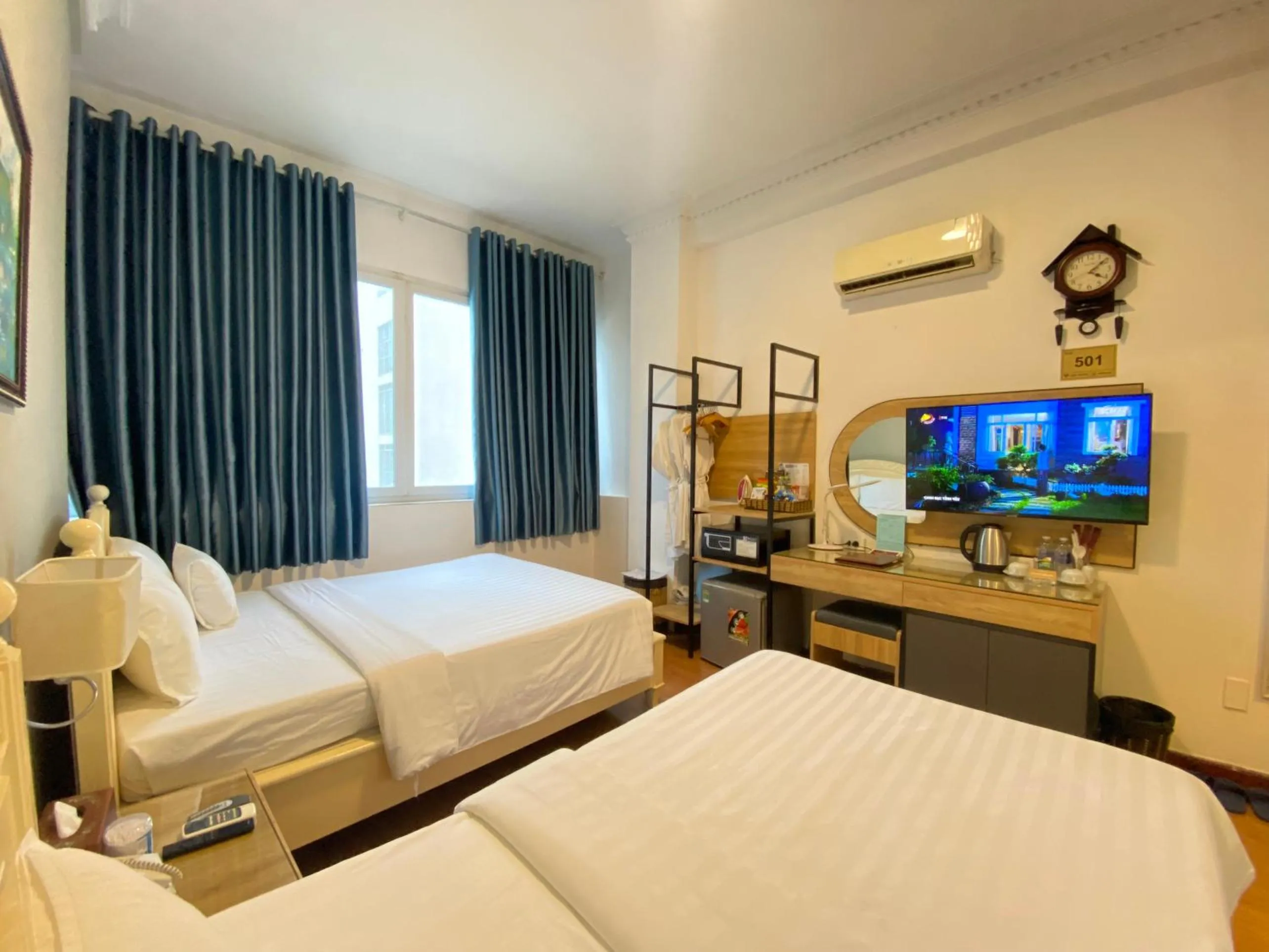 Bed in A25 Hotel - 35 Mạc Thị Bưởi