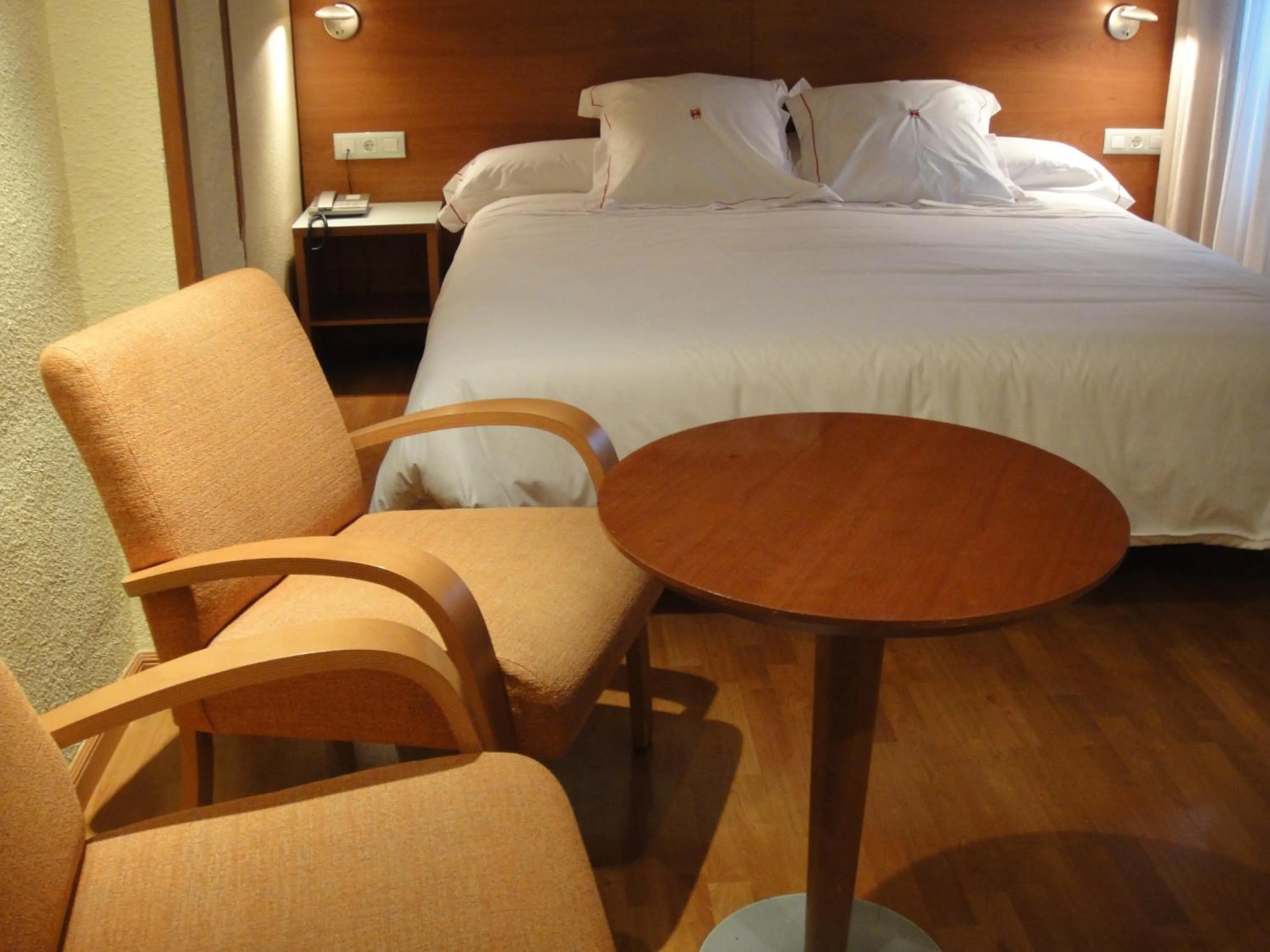 Bed in HOTEL XAUEN en pleno centro con acceso autorizado y a 100m de la Catedral