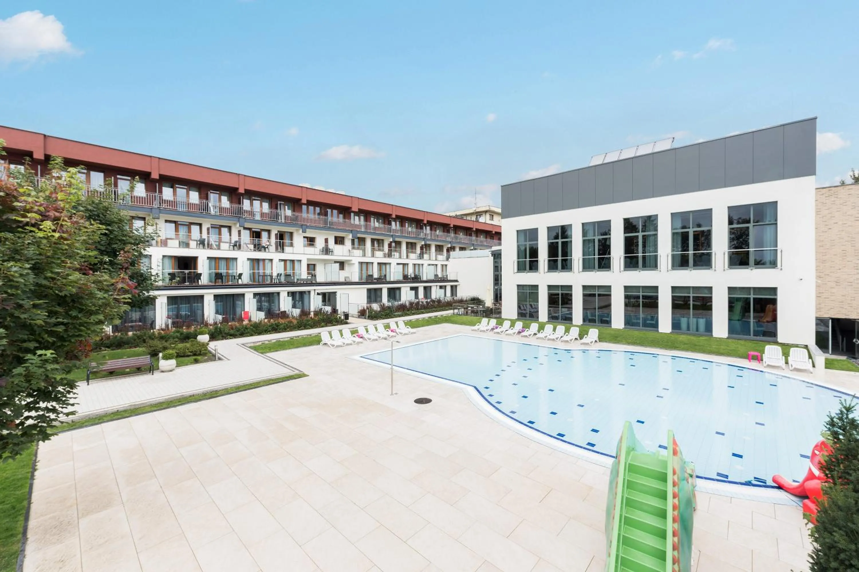 Property building in Primavera Jastrzębia Góra