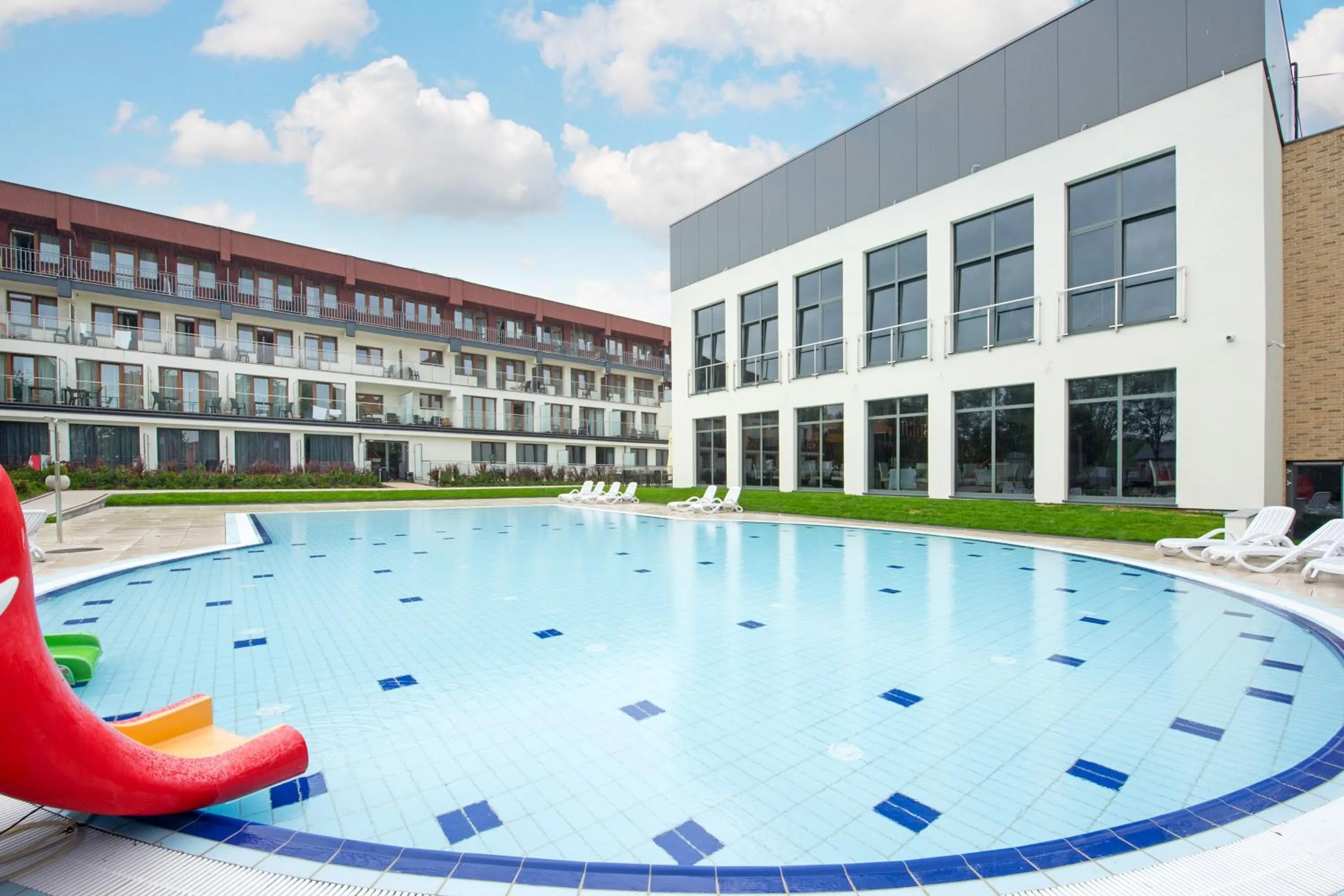 Property building in Primavera Jastrzębia Góra