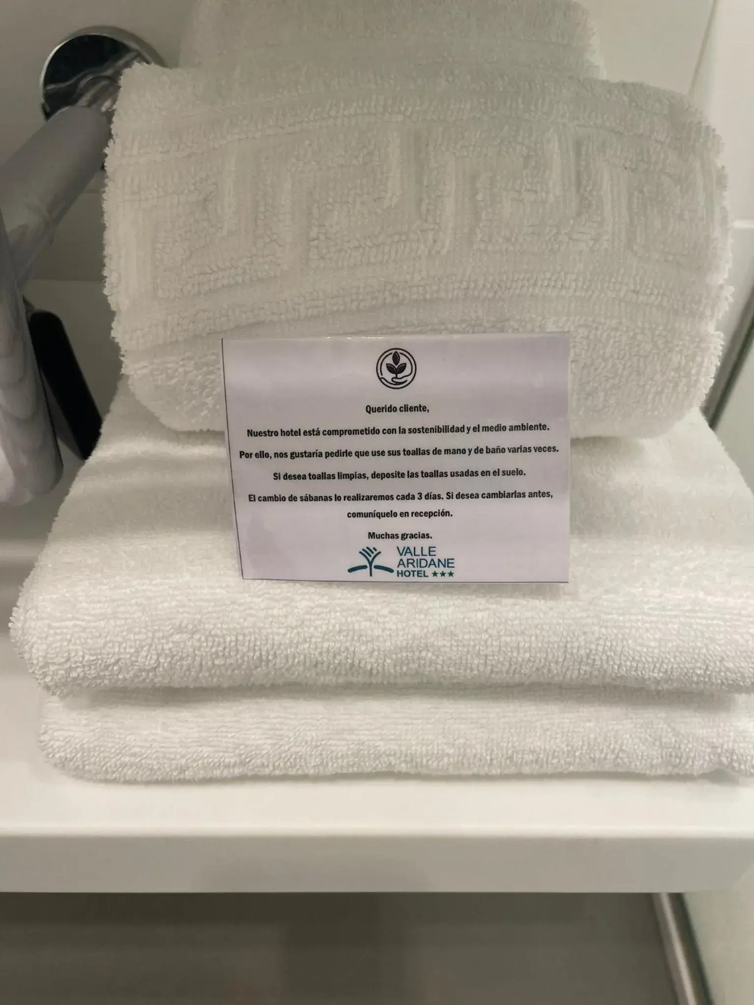 Bathroom in Hotel Valle Aridane Bathroom in Hotel Valle Aridane