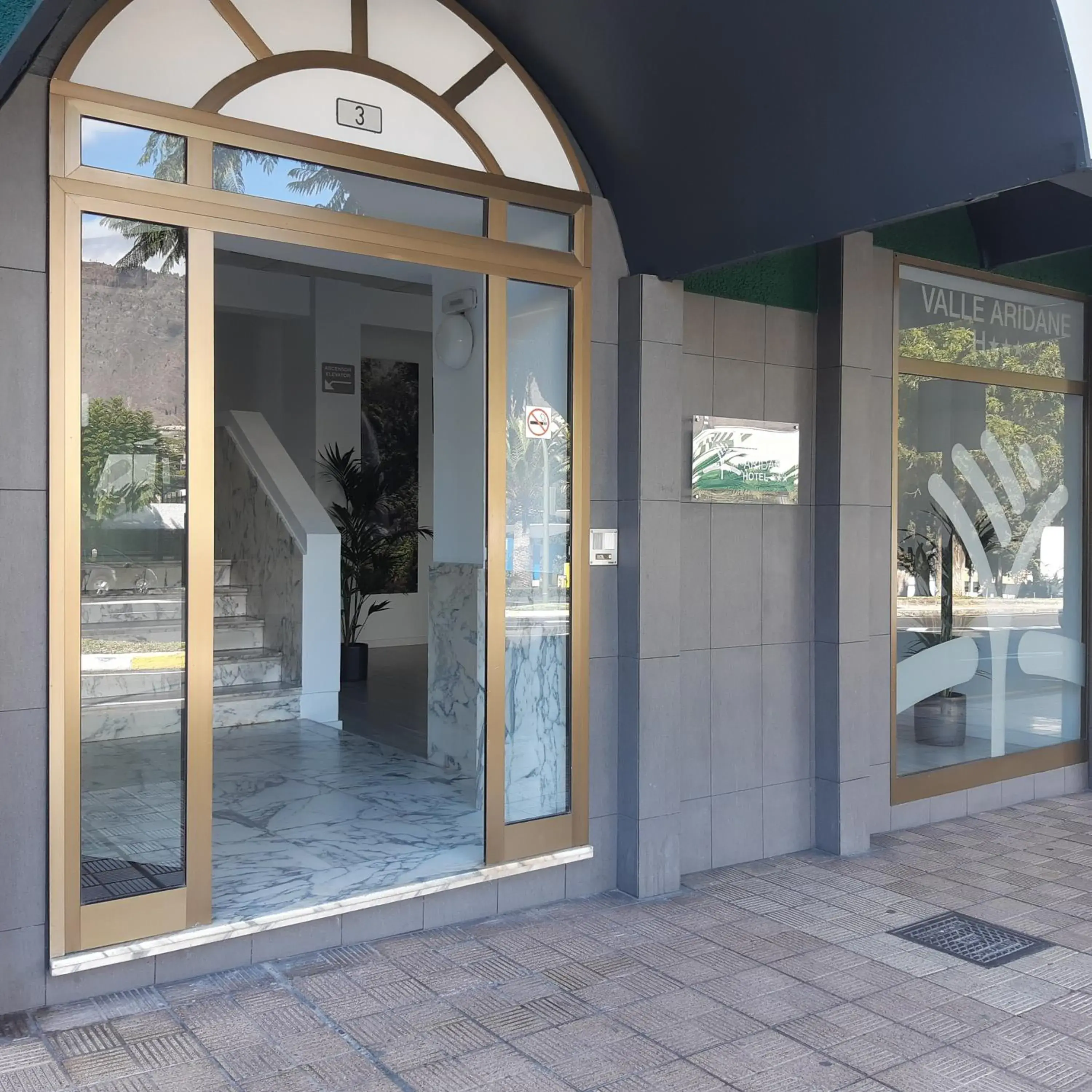 Facade/entrance in Hotel Valle Aridane Facade/entrance in Hotel Valle Aridane