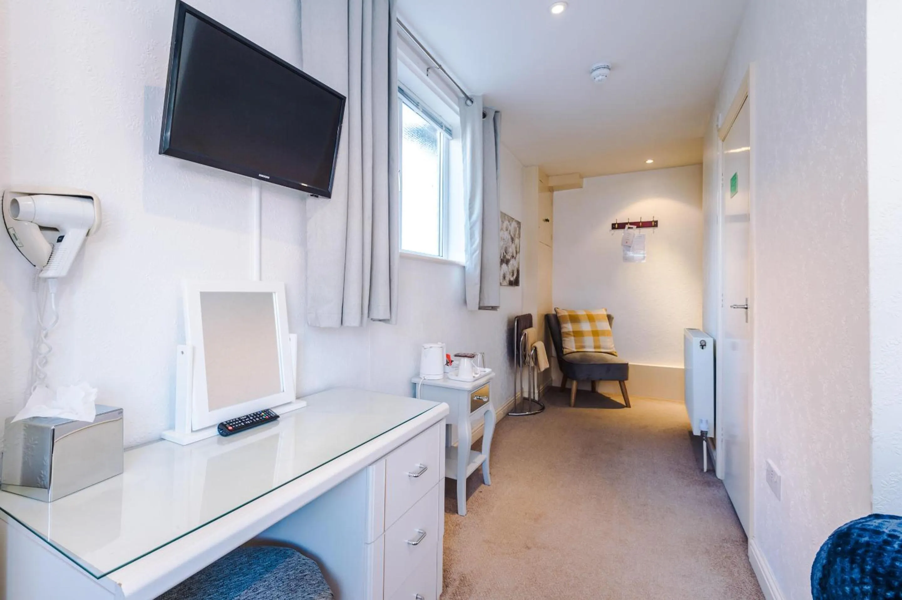 Bedroom in Holcombe Guest House