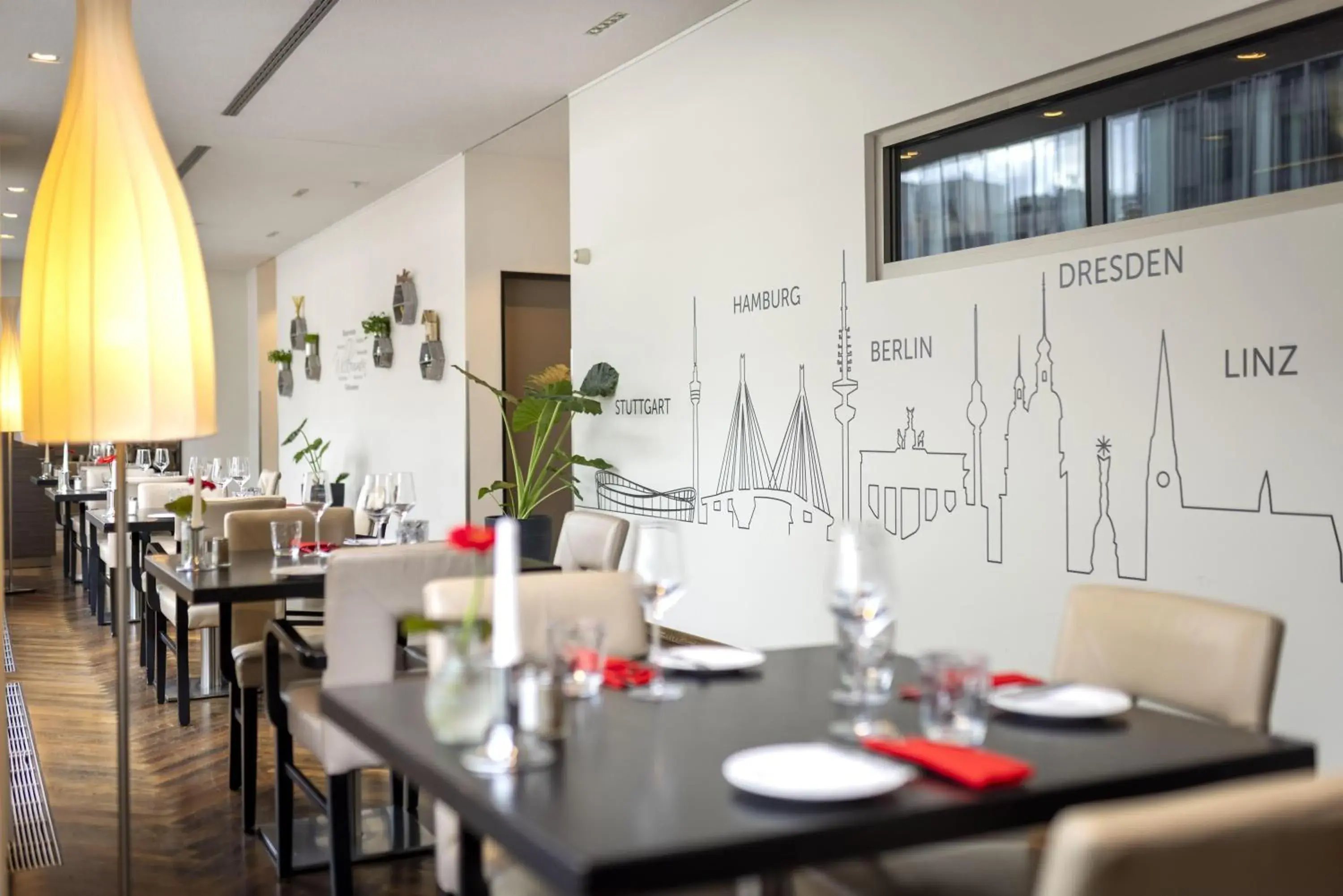 Restaurant/places to eat in ARCOTEL John F Berlin Restaurant/places to eat in ARCOTEL John F Berlin