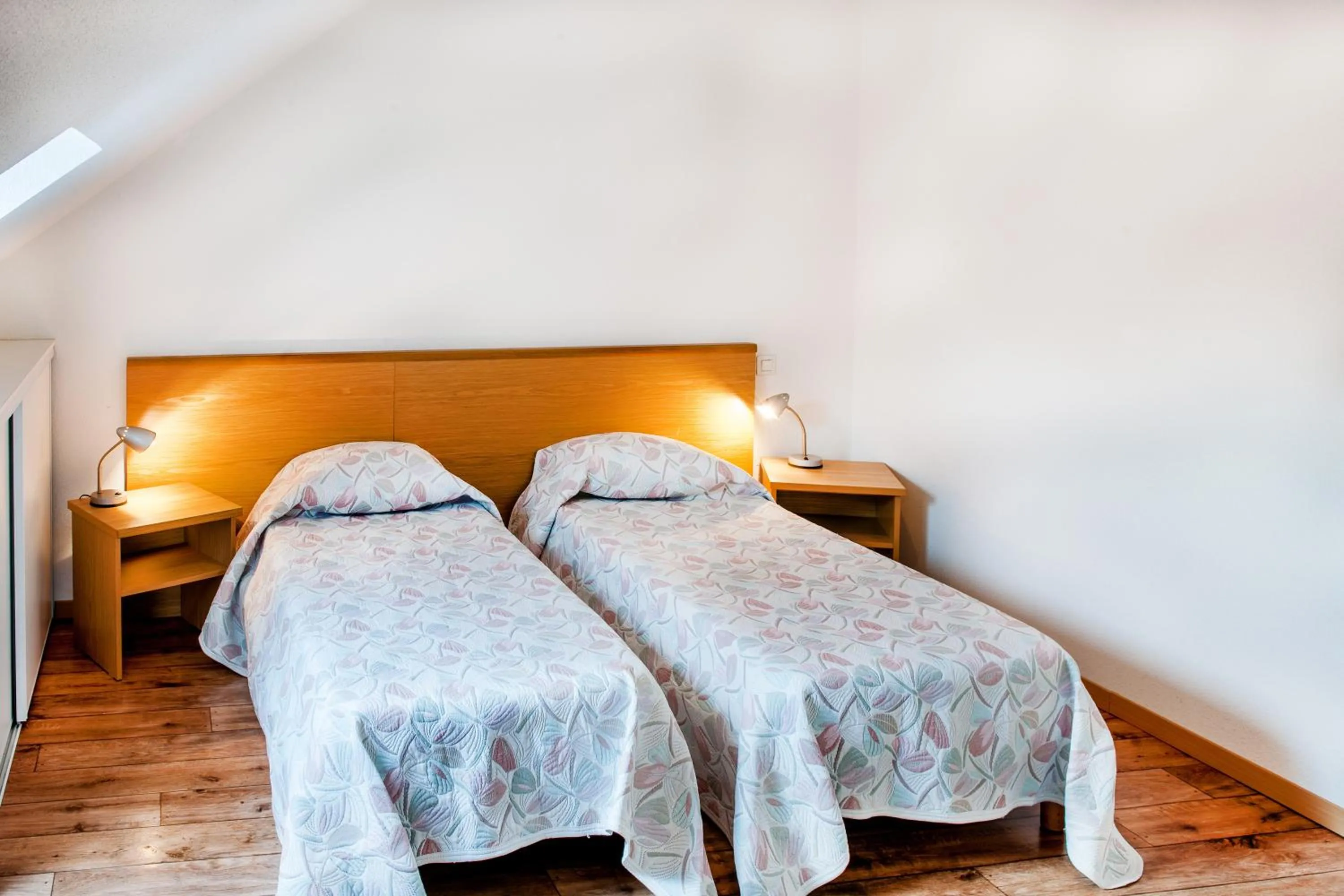 Photo of the whole room, Bed in Résidence Les Marquises