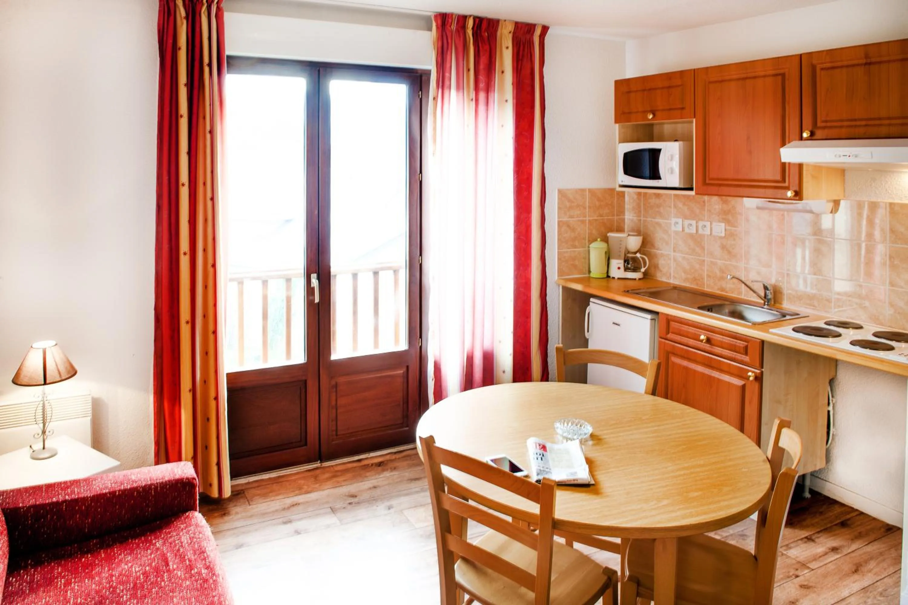 Day, Kitchen/Kitchenette in Résidence Les Marquises