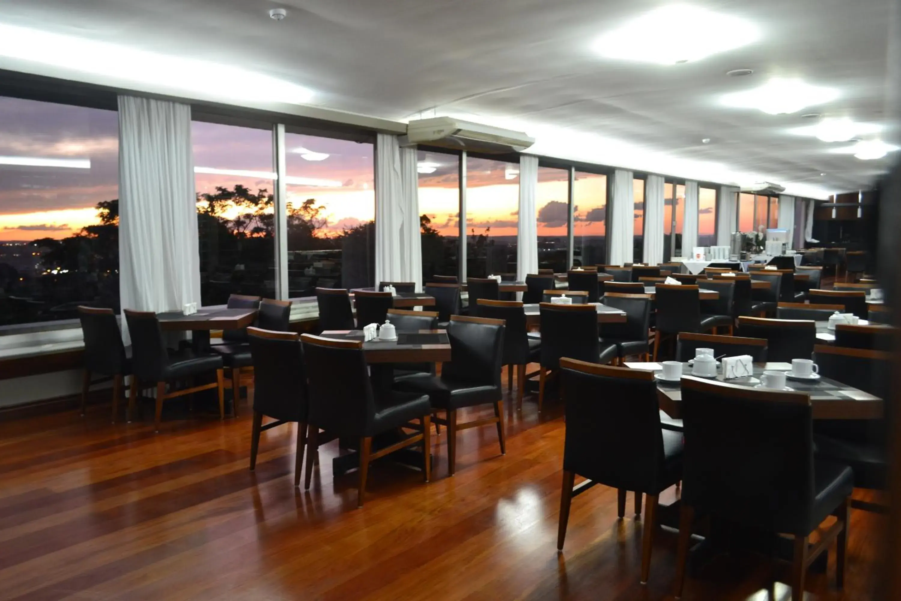 Restaurant/places to eat in Premium Vila Velha Ponta Grossa Restaurant/places to eat in Premium Vila Velha Ponta Grossa