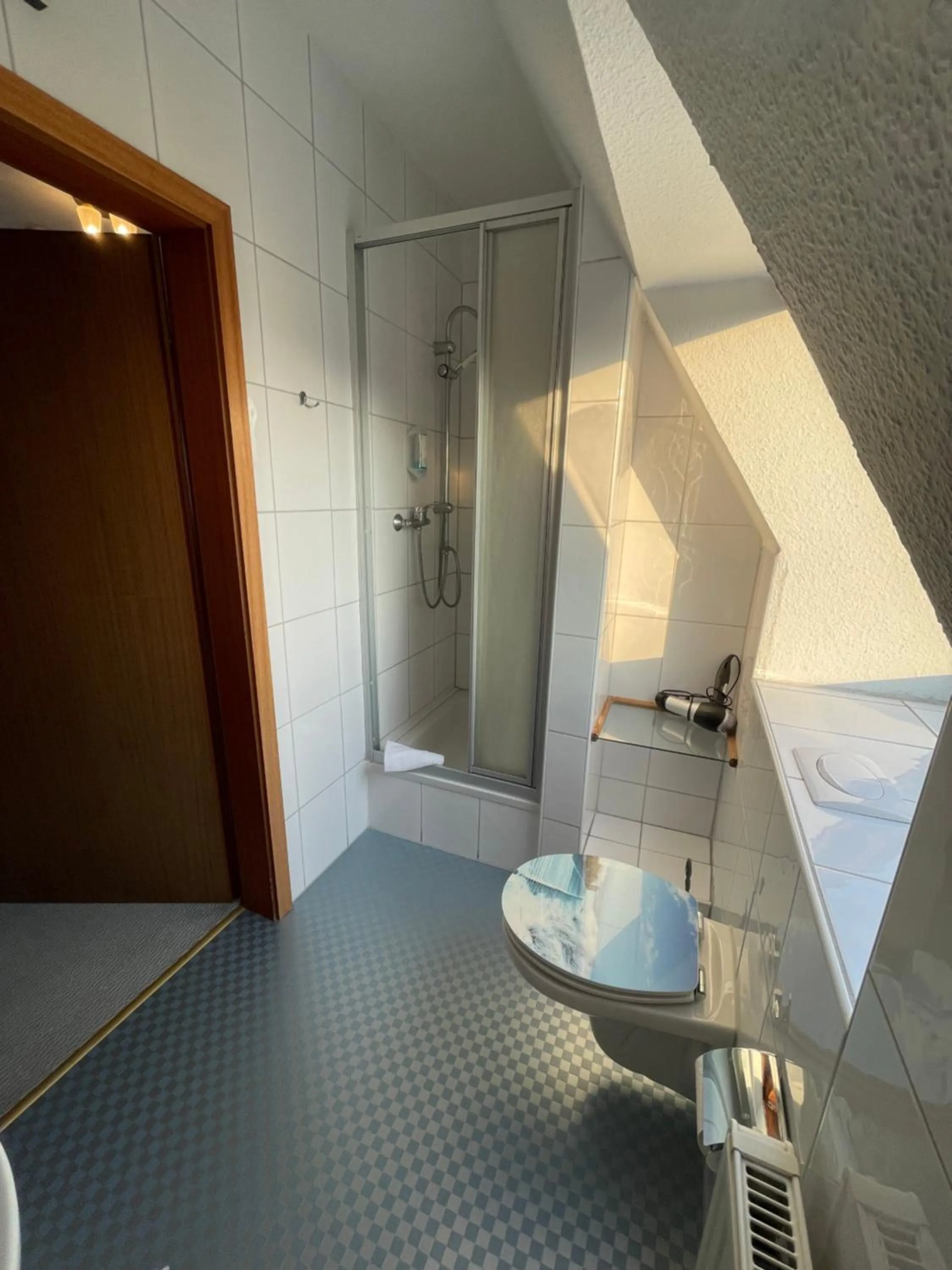 Bathroom in Schollers Restaurant & Hotel