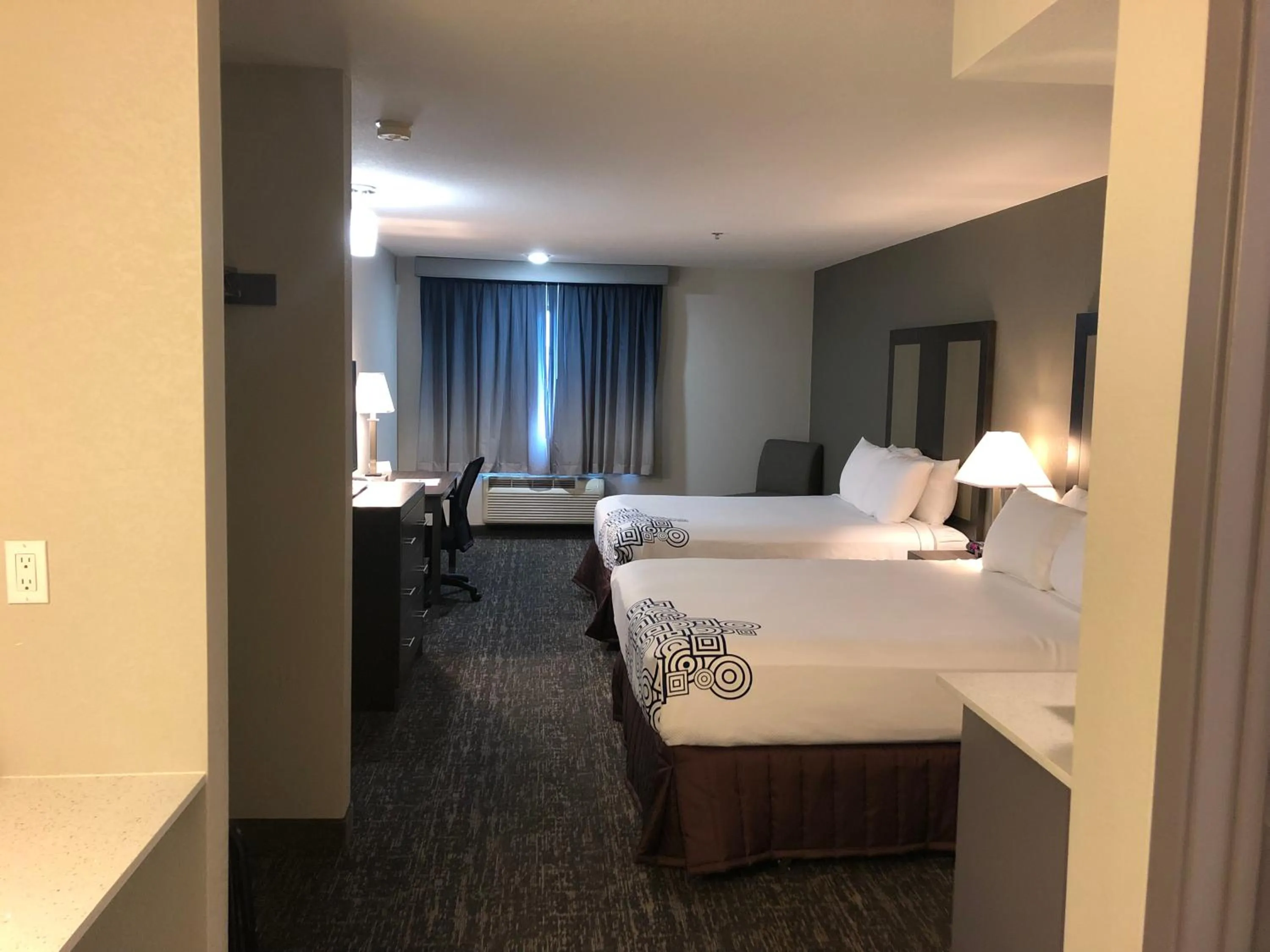 Bedroom, Bed in Baymont by Wyndham Moses Lake