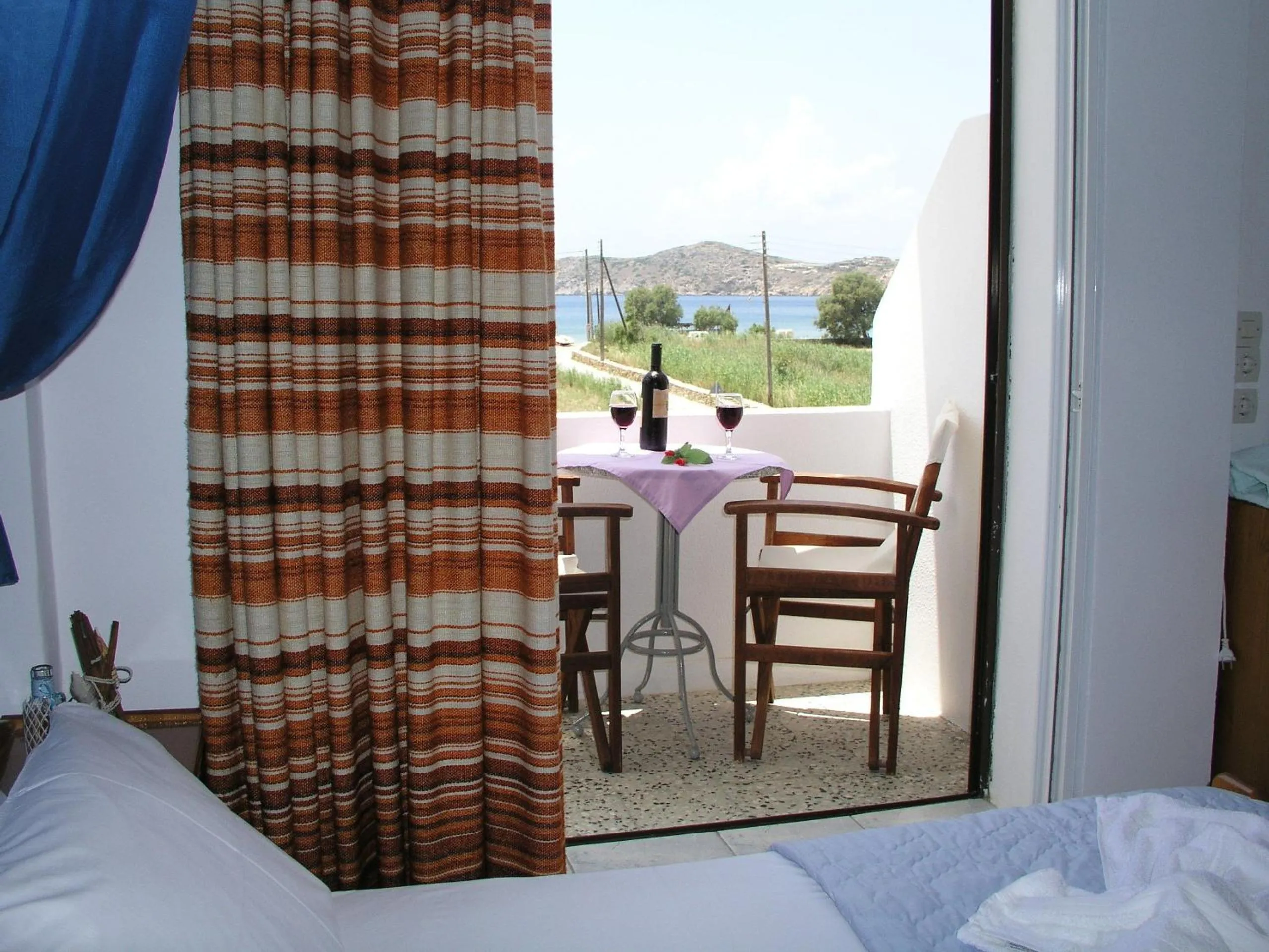 View (from property/room), Bed in Hotel Helena