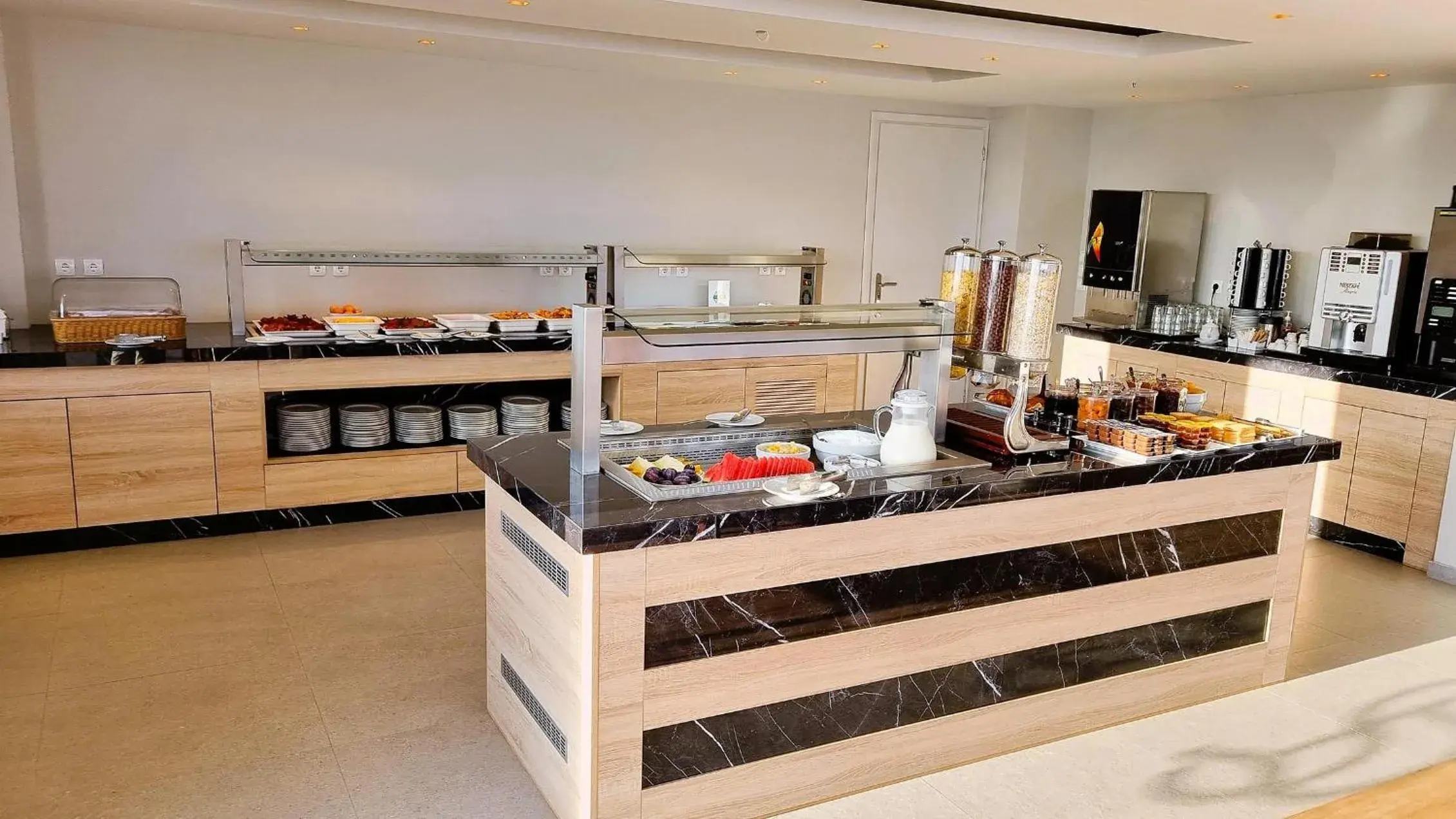 Breakfast in Sunny Bay Hotel Breakfast in Sunny Bay Hotel