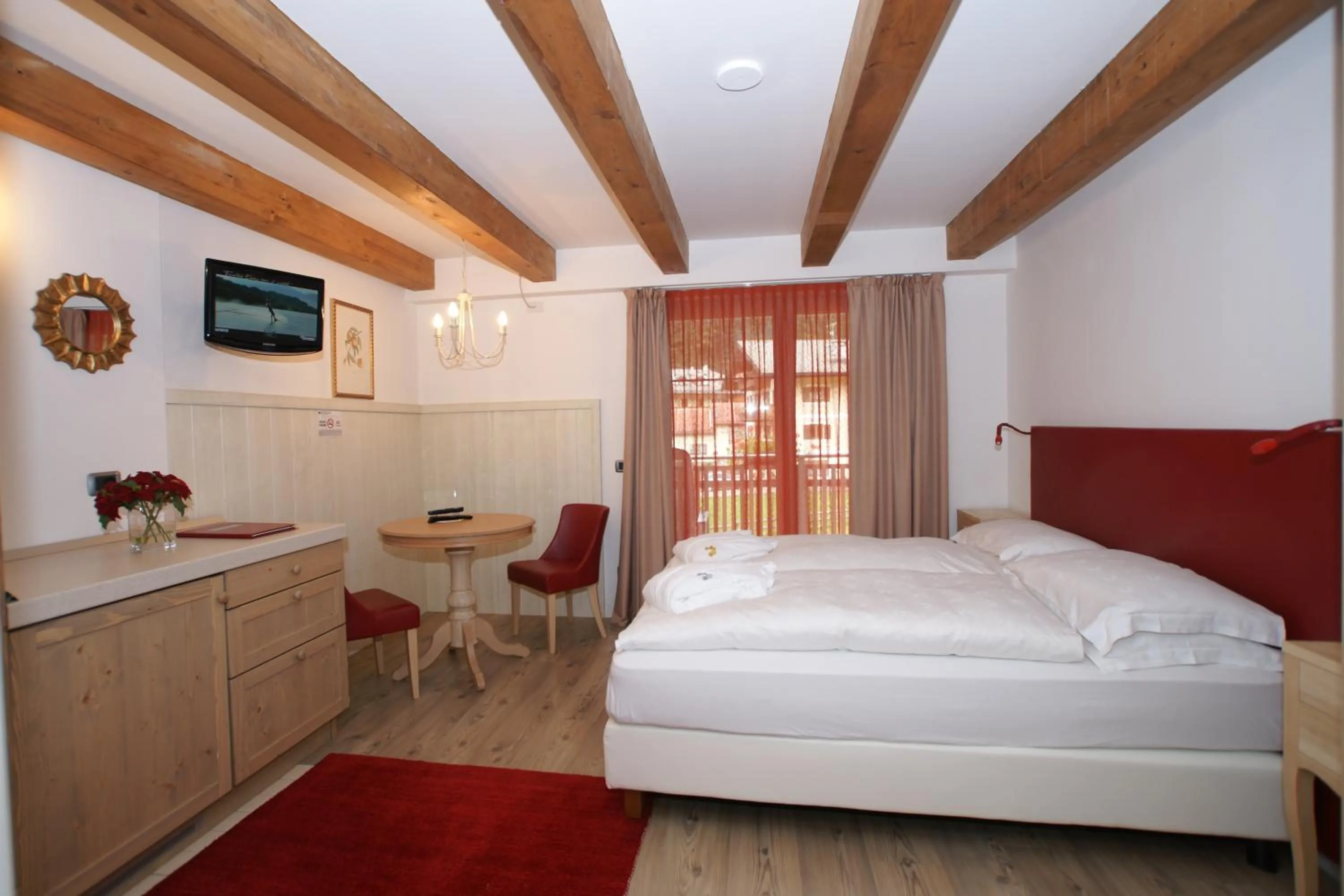 Photo of the whole room, Bed in Hotel Resort Al Sole