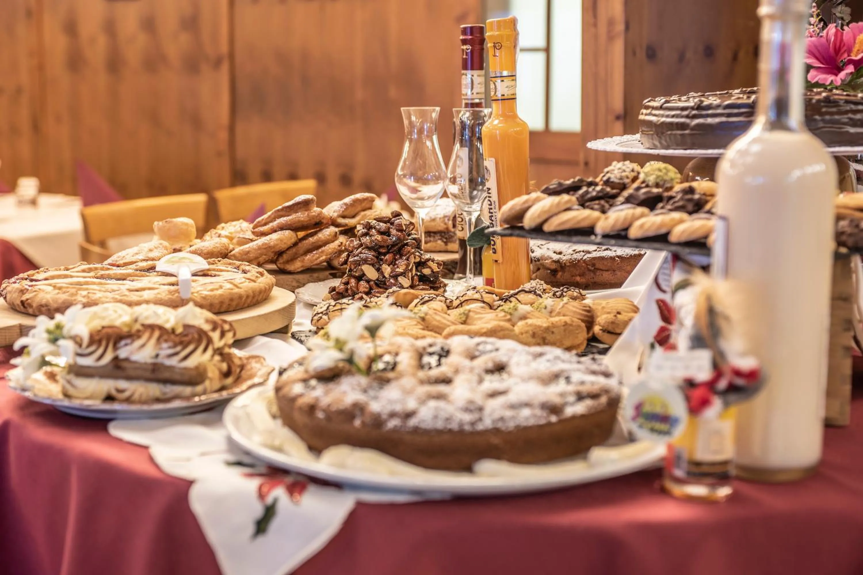 Food and drinks in Hotel Resort Al Sole