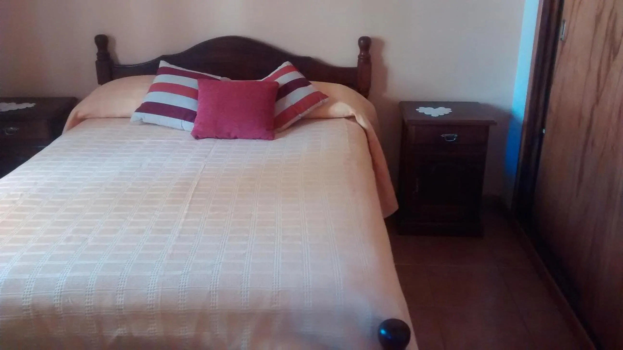 Bed in Ñande Roga
