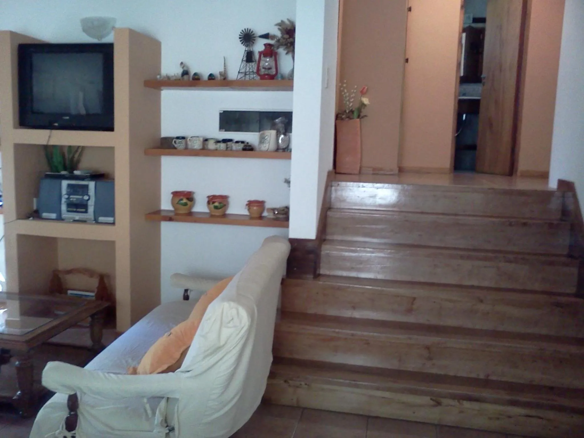 Property building in Ñande Roga