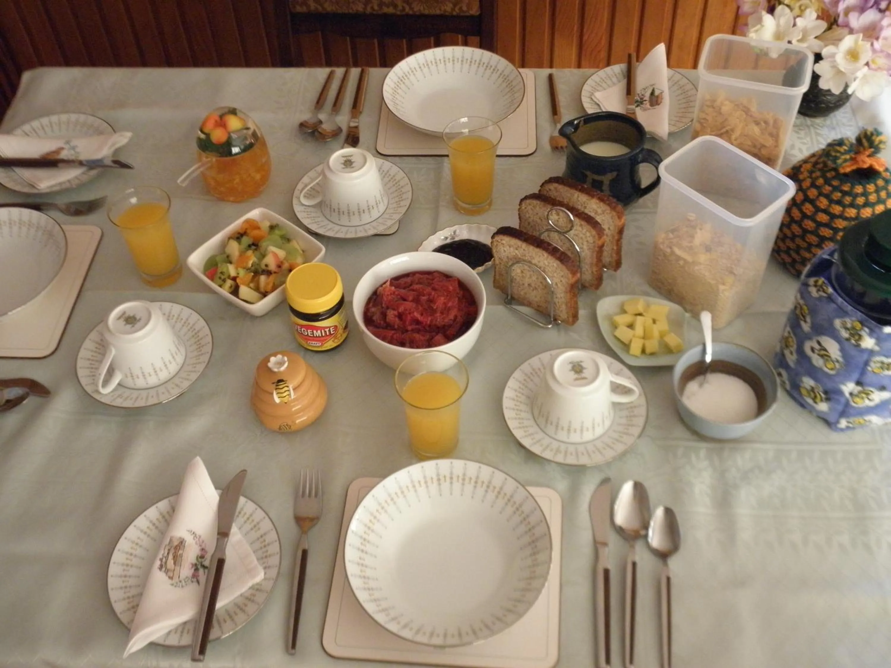 Food and drinks in Jenny's Bed & Breakfast