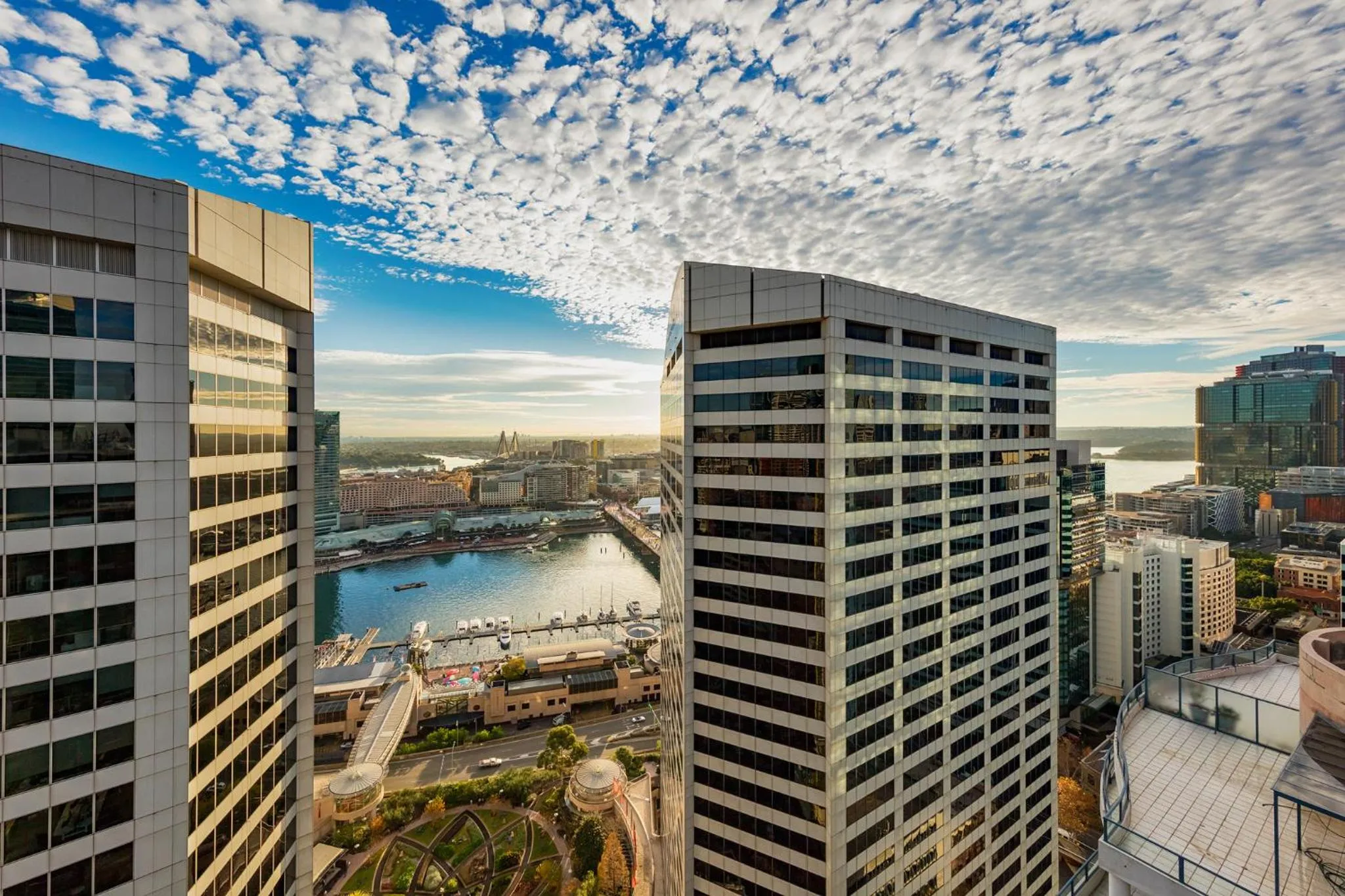 City view in Meriton Suites Sussex Street, Sydney