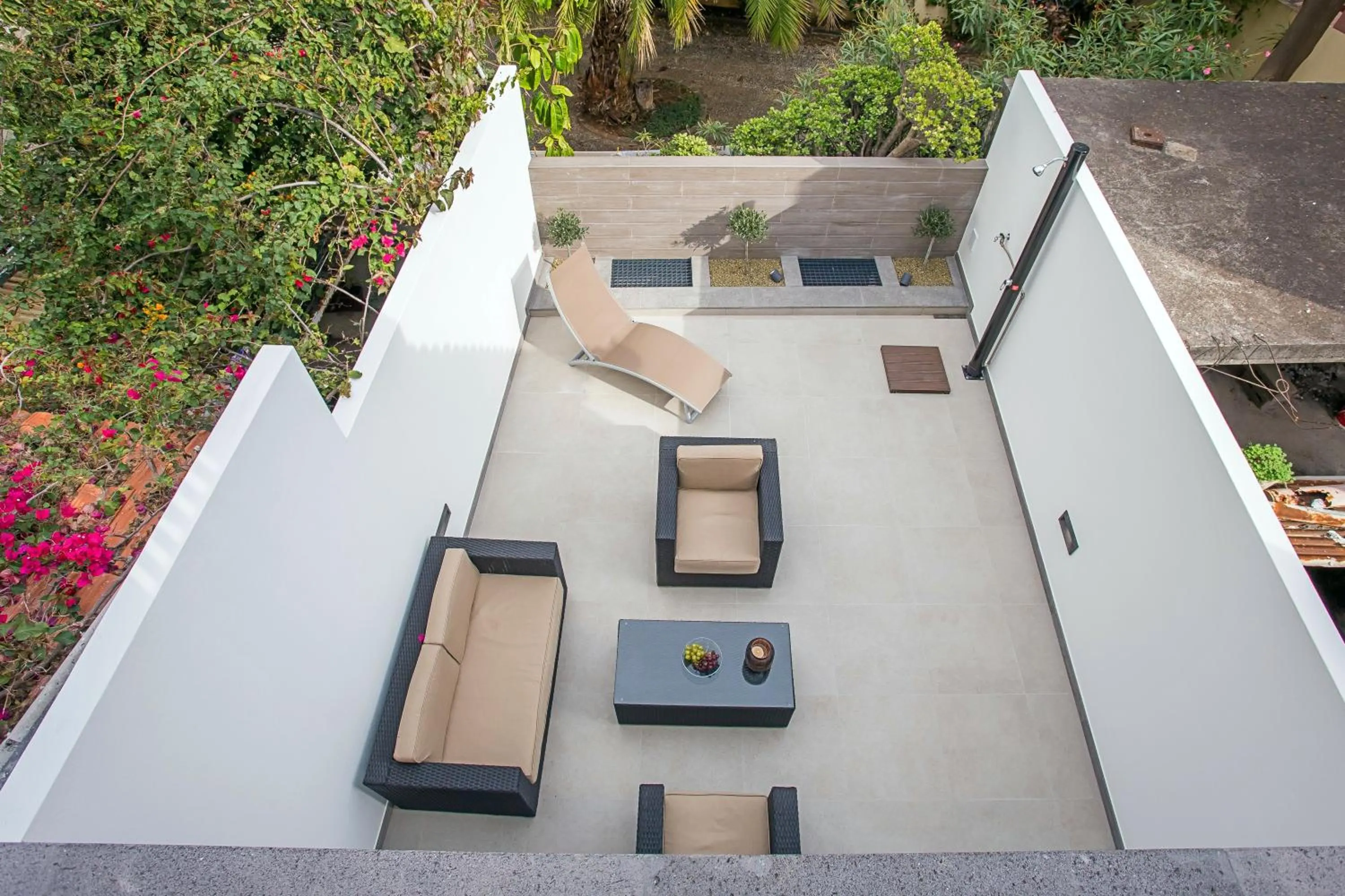 Cayres Suites Surdo