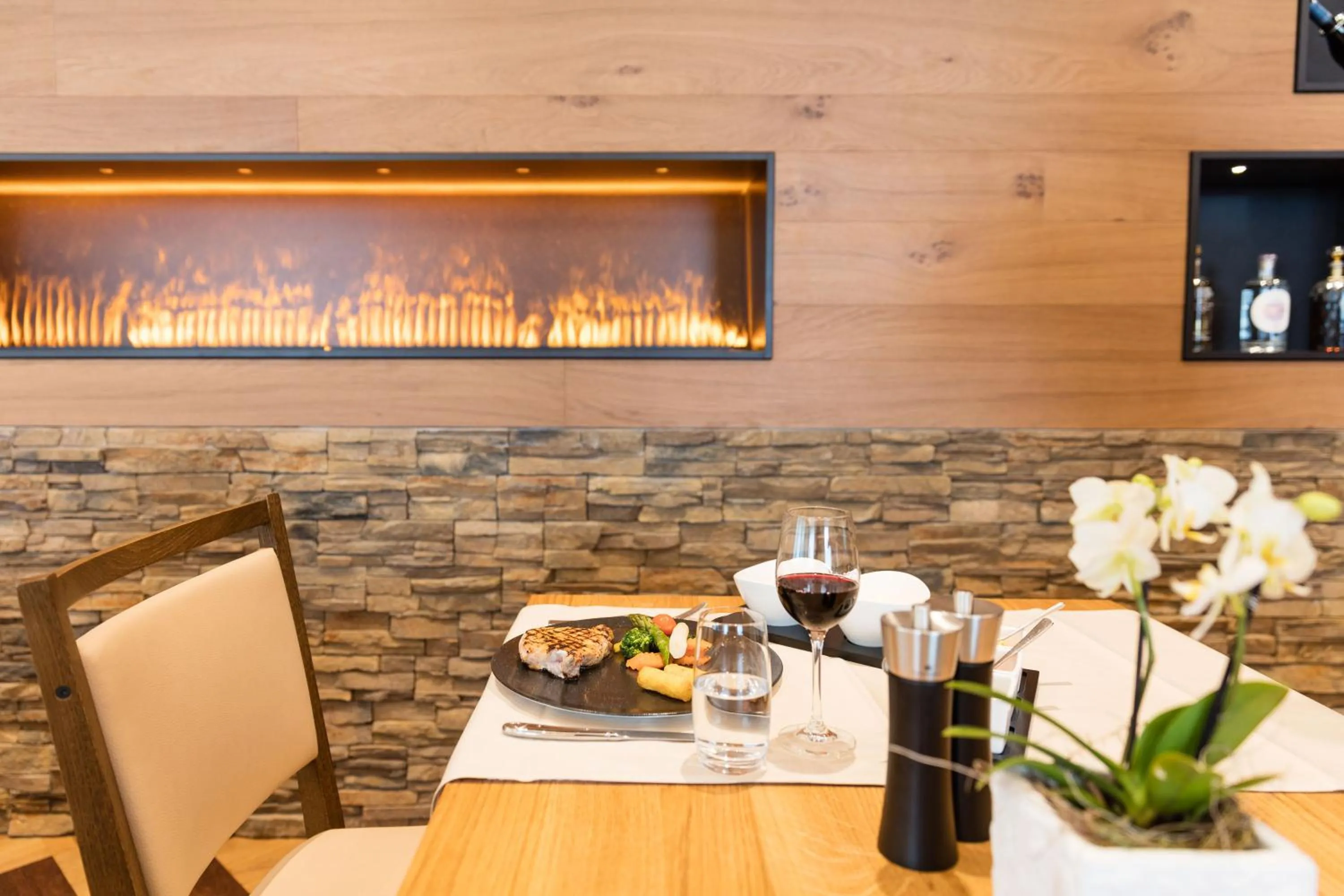 Restaurant/places to eat in Hotel Höfli