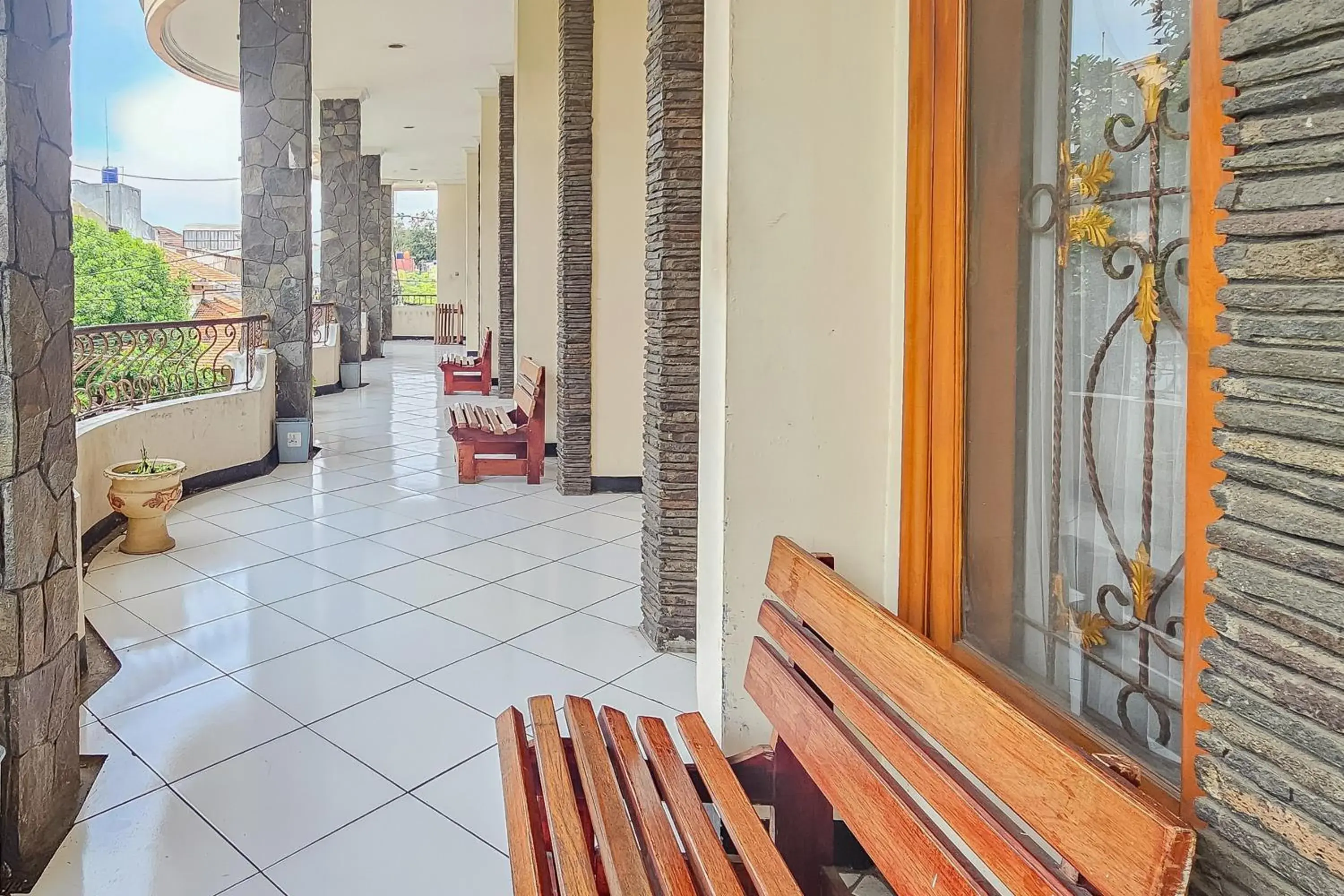 Property building in Pandu Prima Guest House Syariah Mitra Reddoorz Property building in Pandu Prima Guest House Syariah Mitra Reddoorz