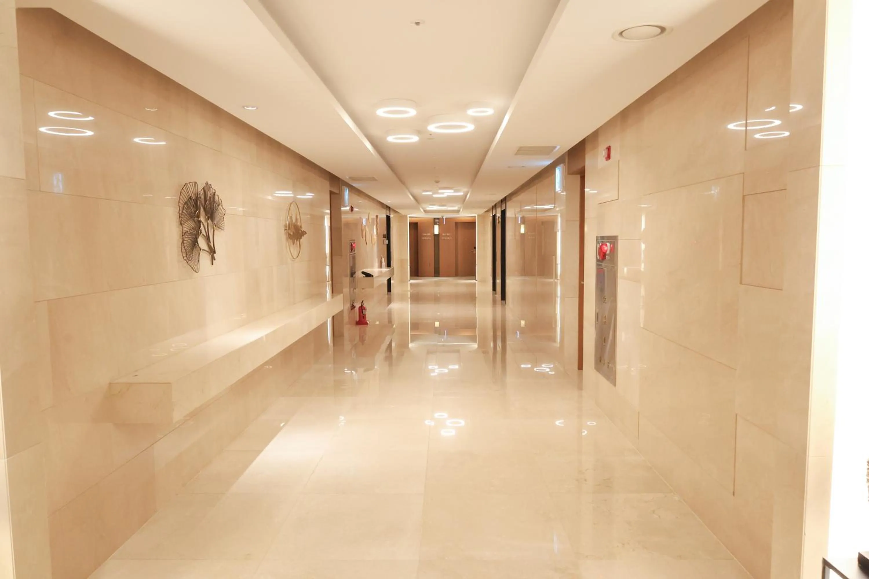 Lobby or reception in Hotel Skypark Central Seoul Pangyo