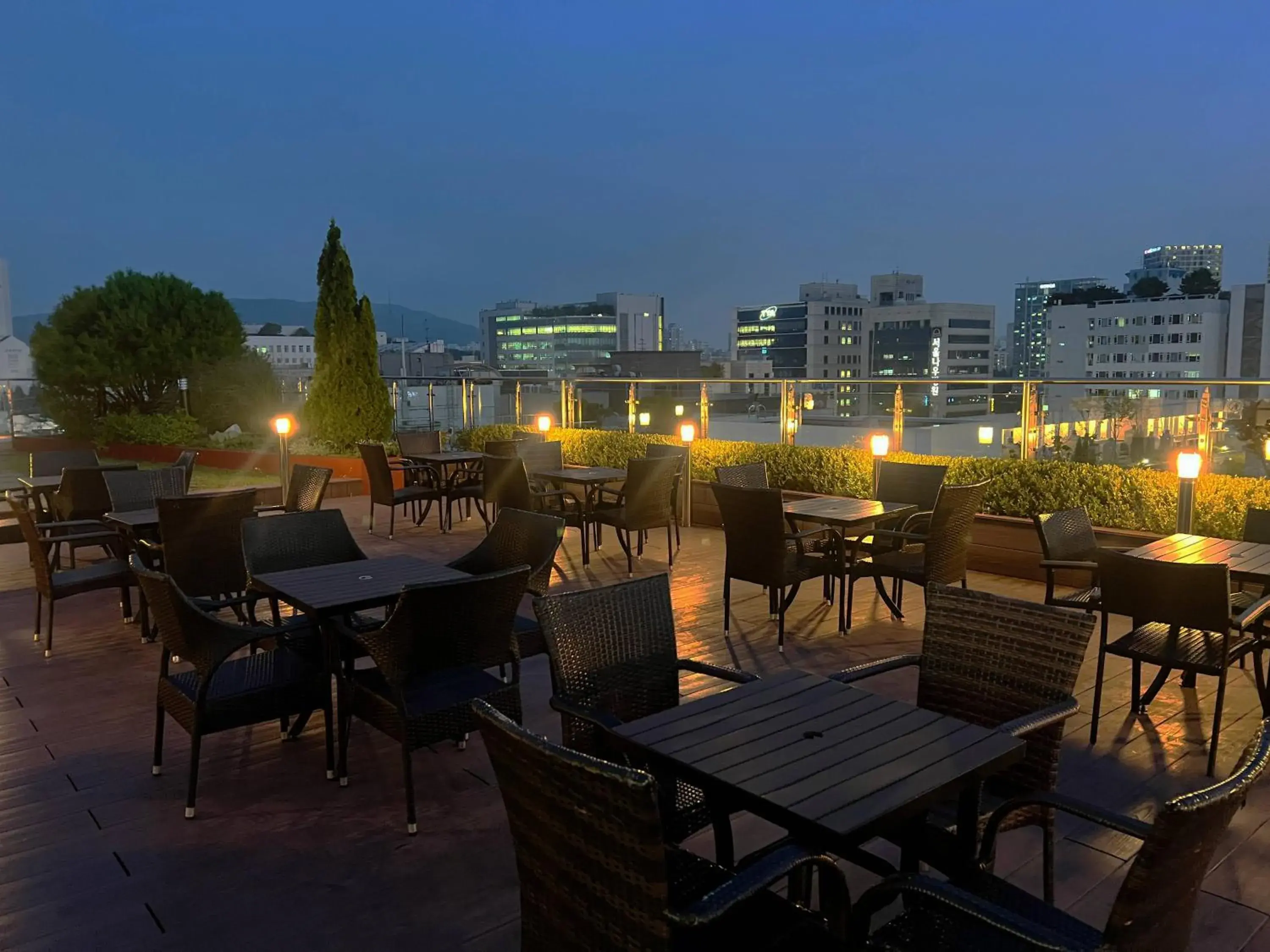 Pool view in Hotel Skypark Central Seoul Pangyo Pool view in Hotel Skypark Central Seoul Pangyo