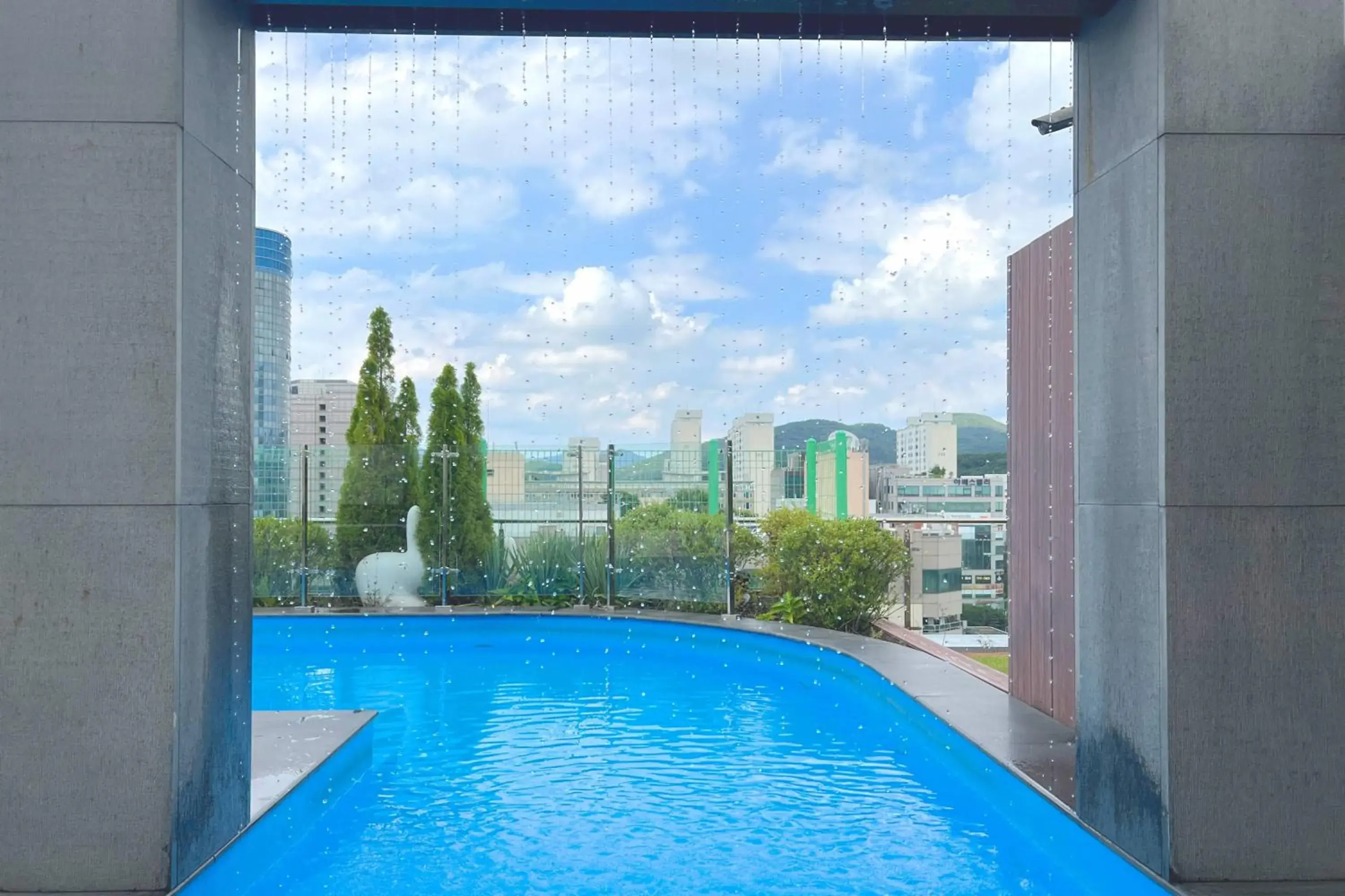 Swimming pool in Hotel Skypark Central Seoul Pangyo Swimming pool in Hotel Skypark Central Seoul Pangyo