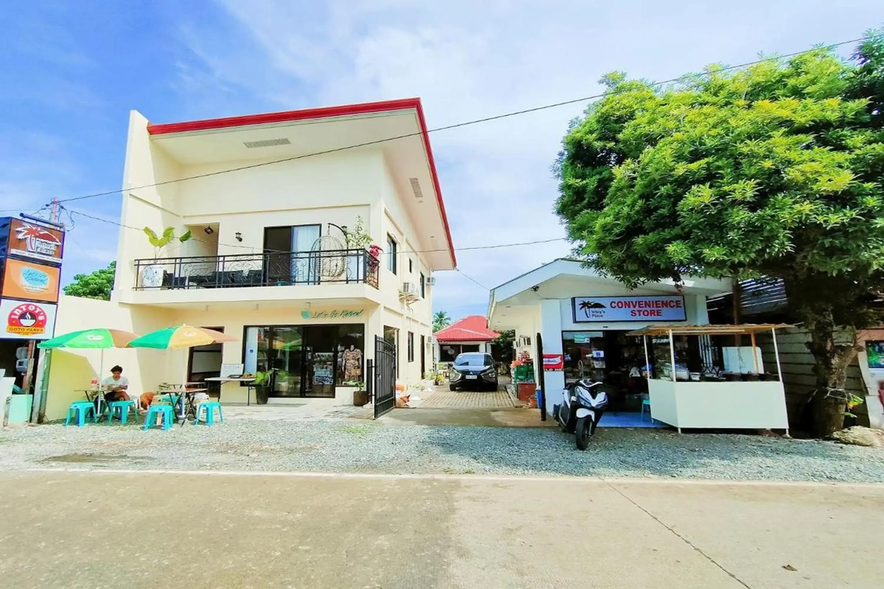 Property building in Intoy's Place Panglao near Beach Property building in Intoy's Place Panglao near Beach