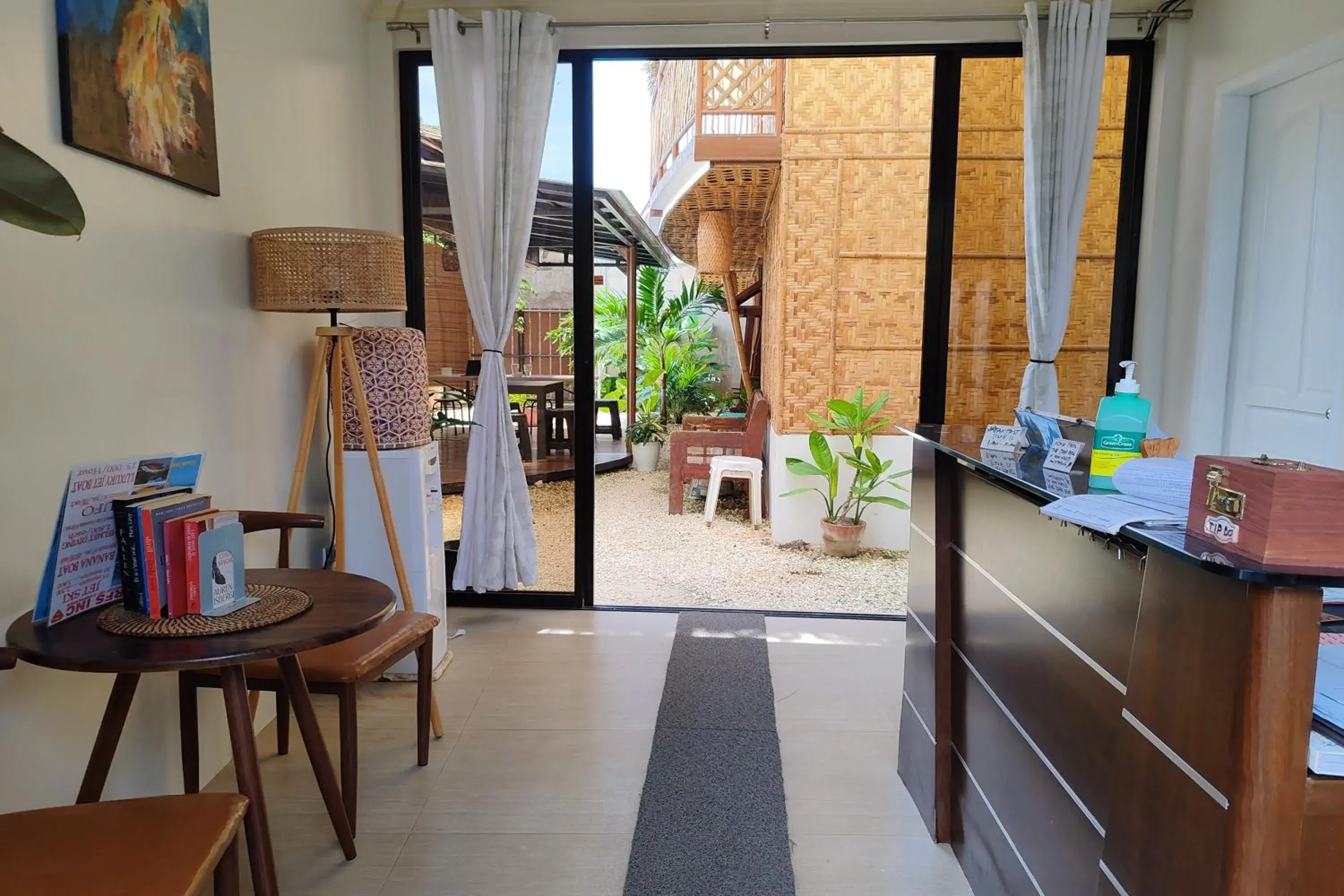 Lobby or reception in Intoy's Place Panglao near Beach Lobby or reception in Intoy's Place Panglao near Beach