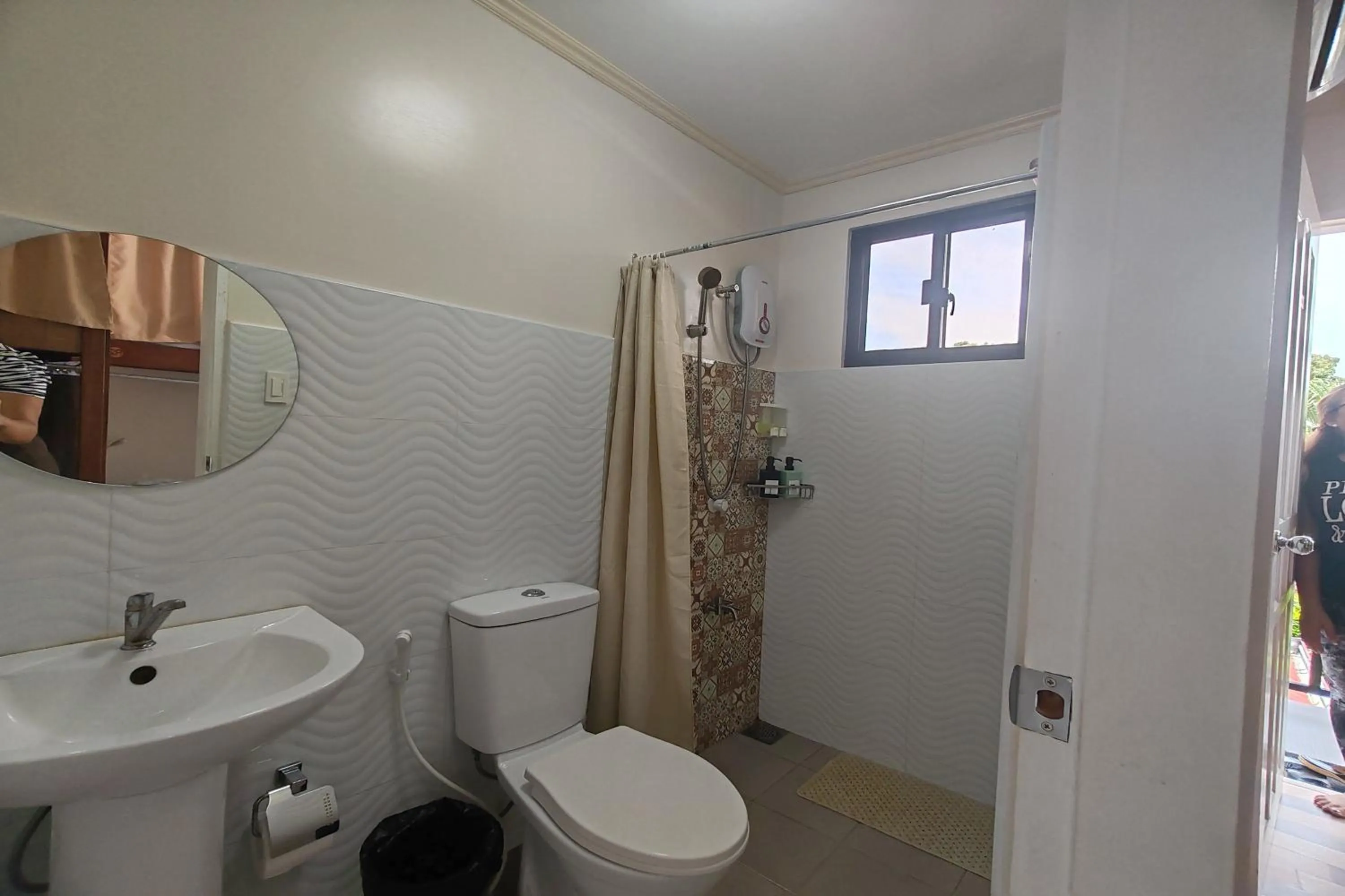 Bathroom in Intoy's Place Panglao near Beach