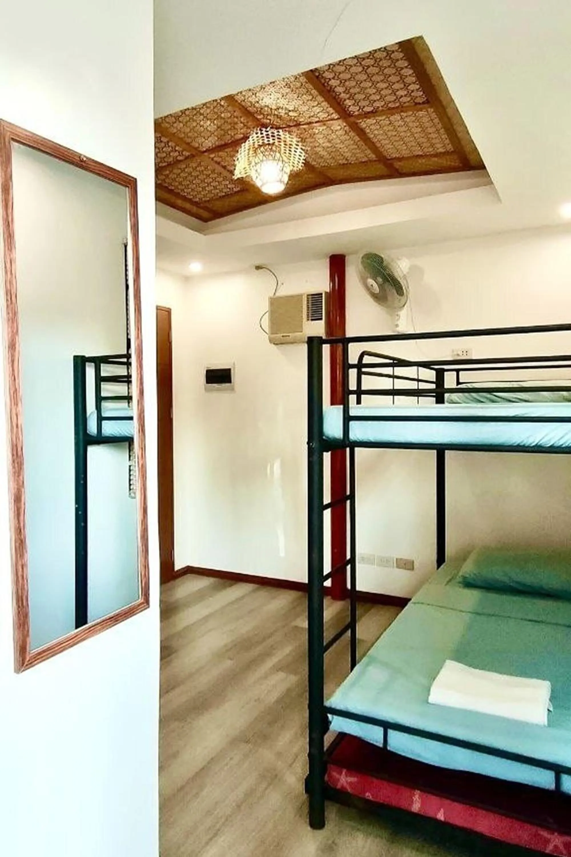 Bedroom, Bed in Intoy's Place Panglao near Beach