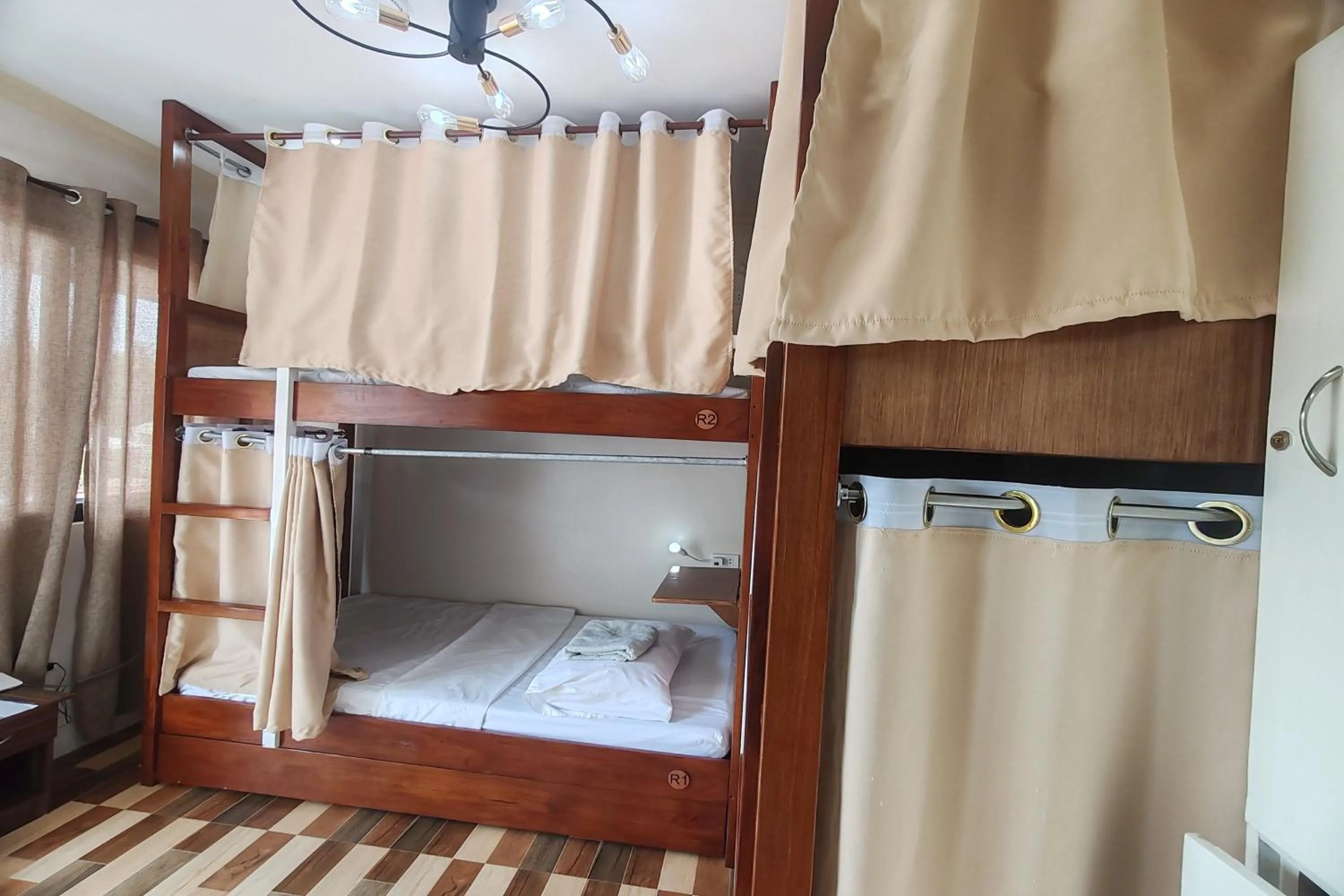 Bedroom, Bed in Intoy's Place Panglao near Beach