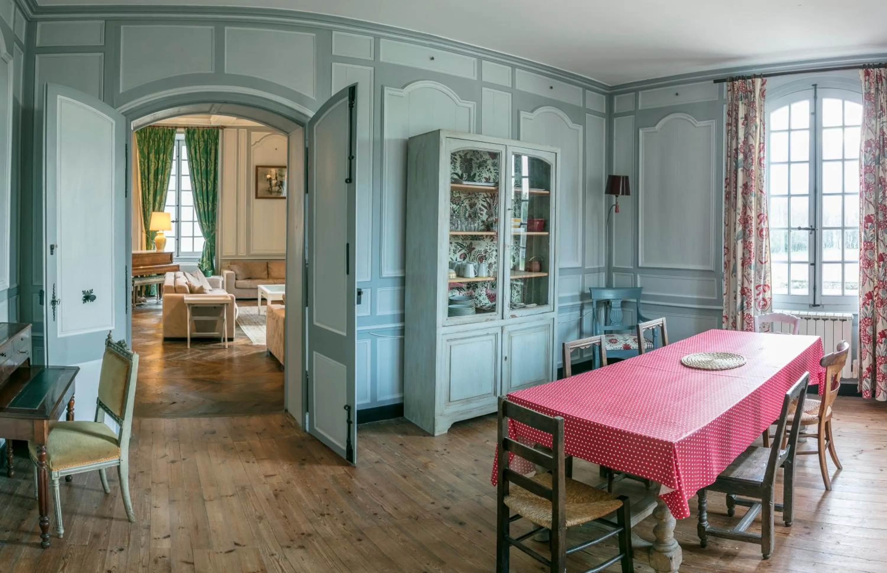 Dining area in Chambres d'hôtes au Château de Gizeux