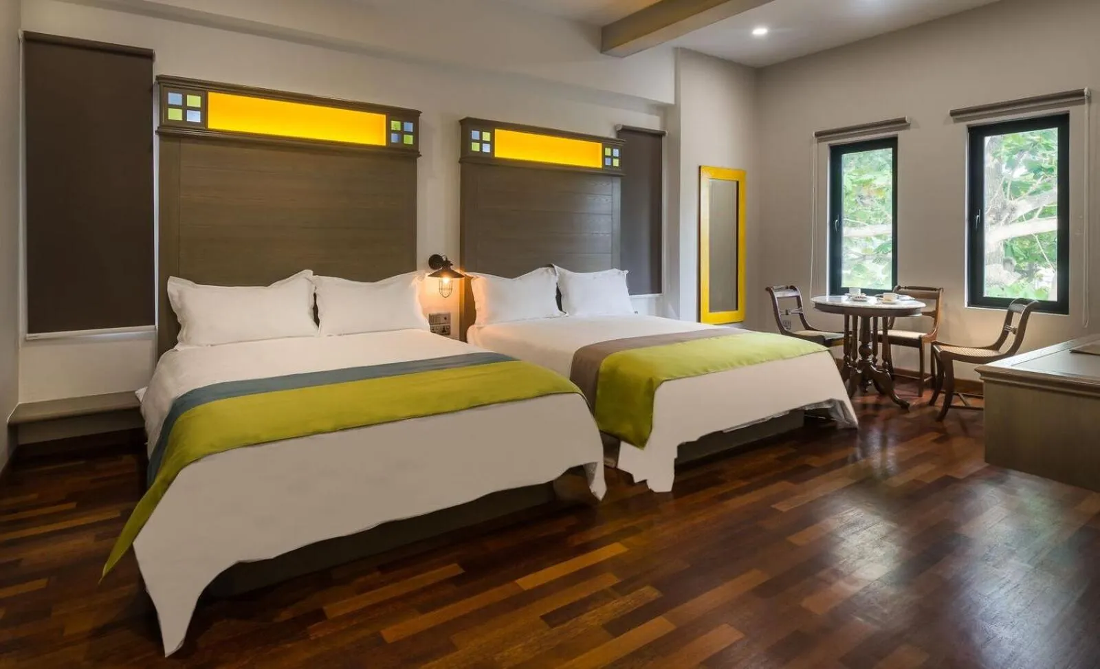 Property building, Bed in Treasures Hotel and Suites