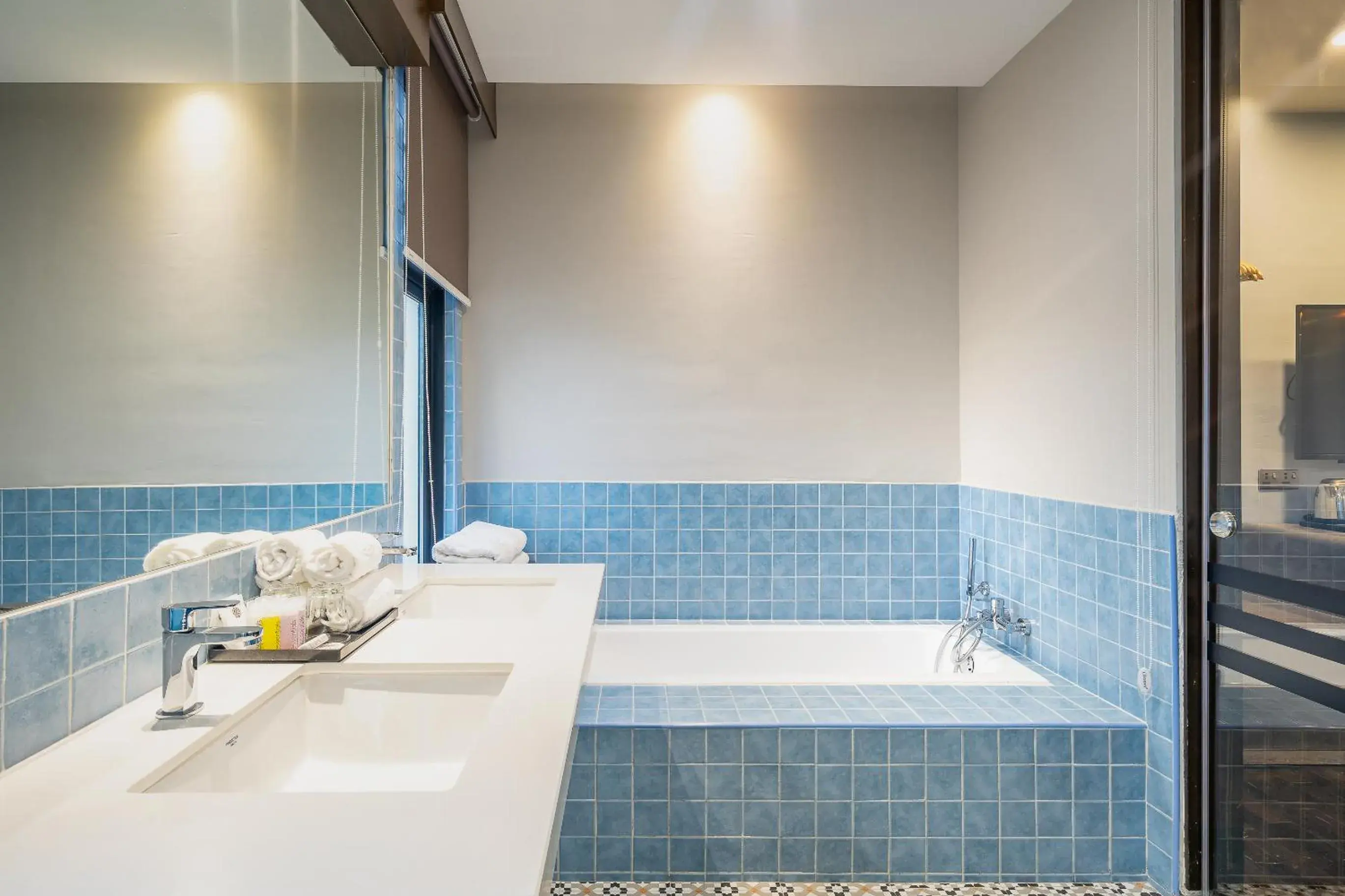 Bed in Treasures Hotel and Suites Bed in Treasures Hotel and Suites