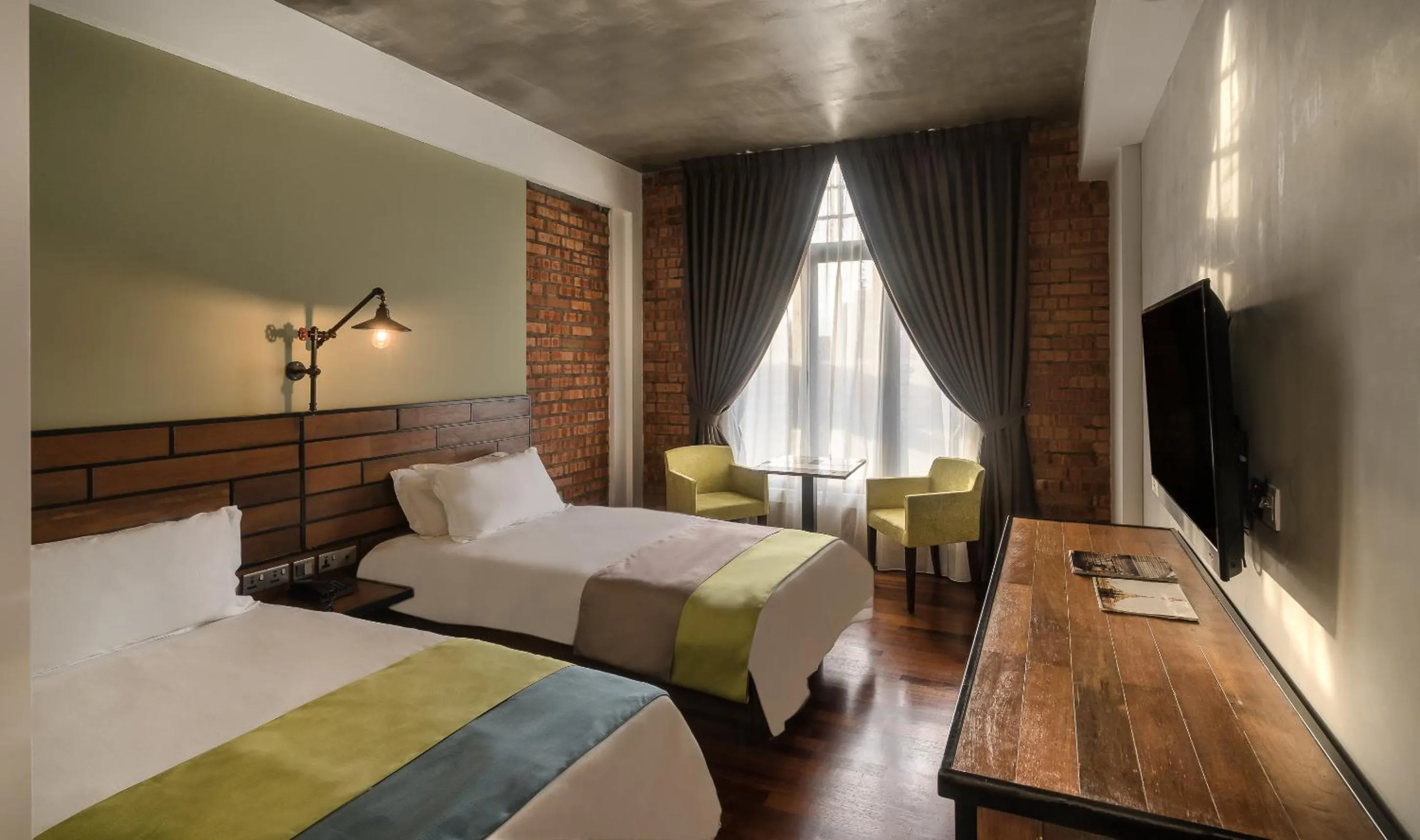 Property building, Bed in Treasures Hotel and Suites