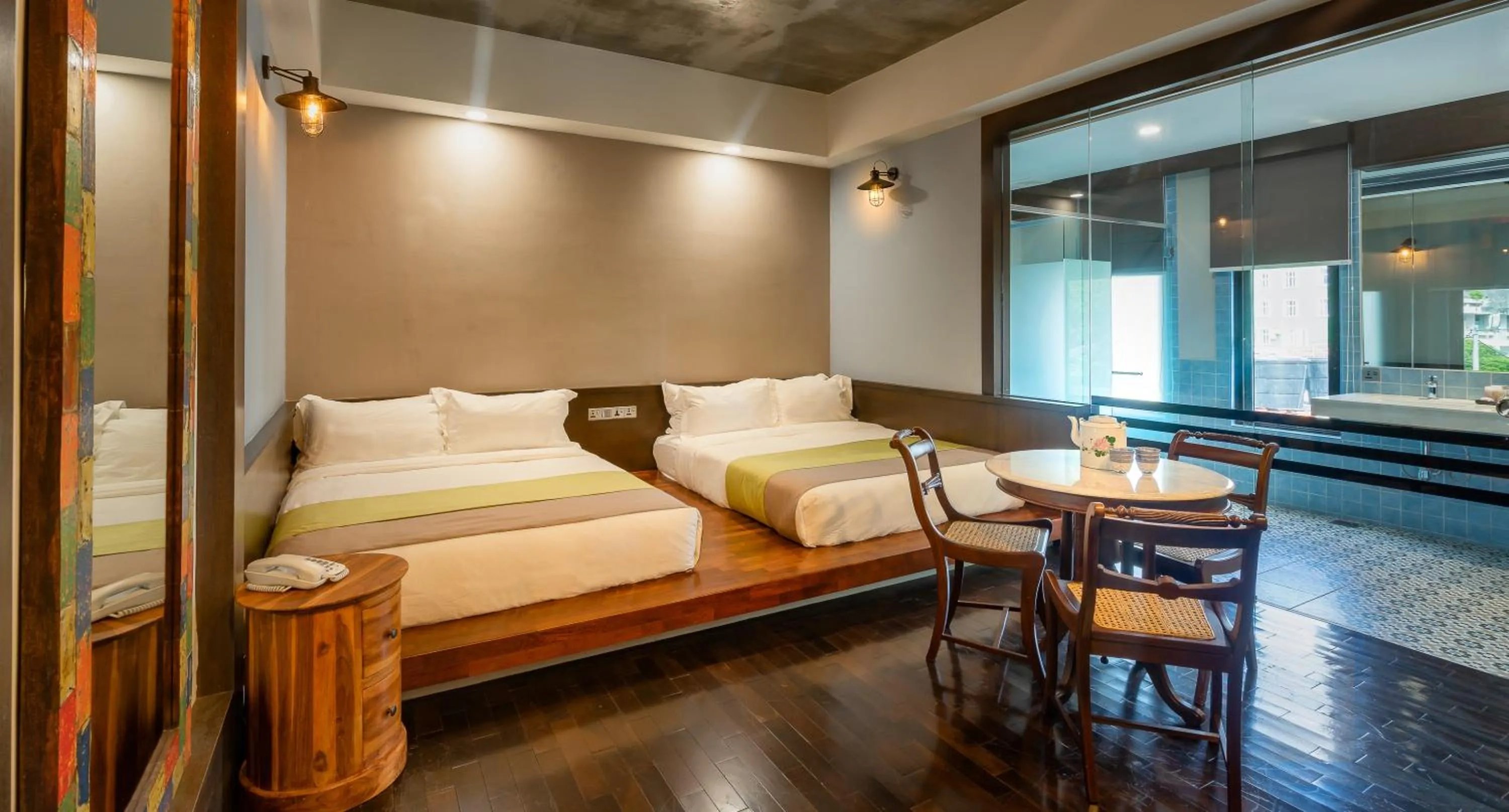 Property building, Bed in Treasures Hotel and Suites