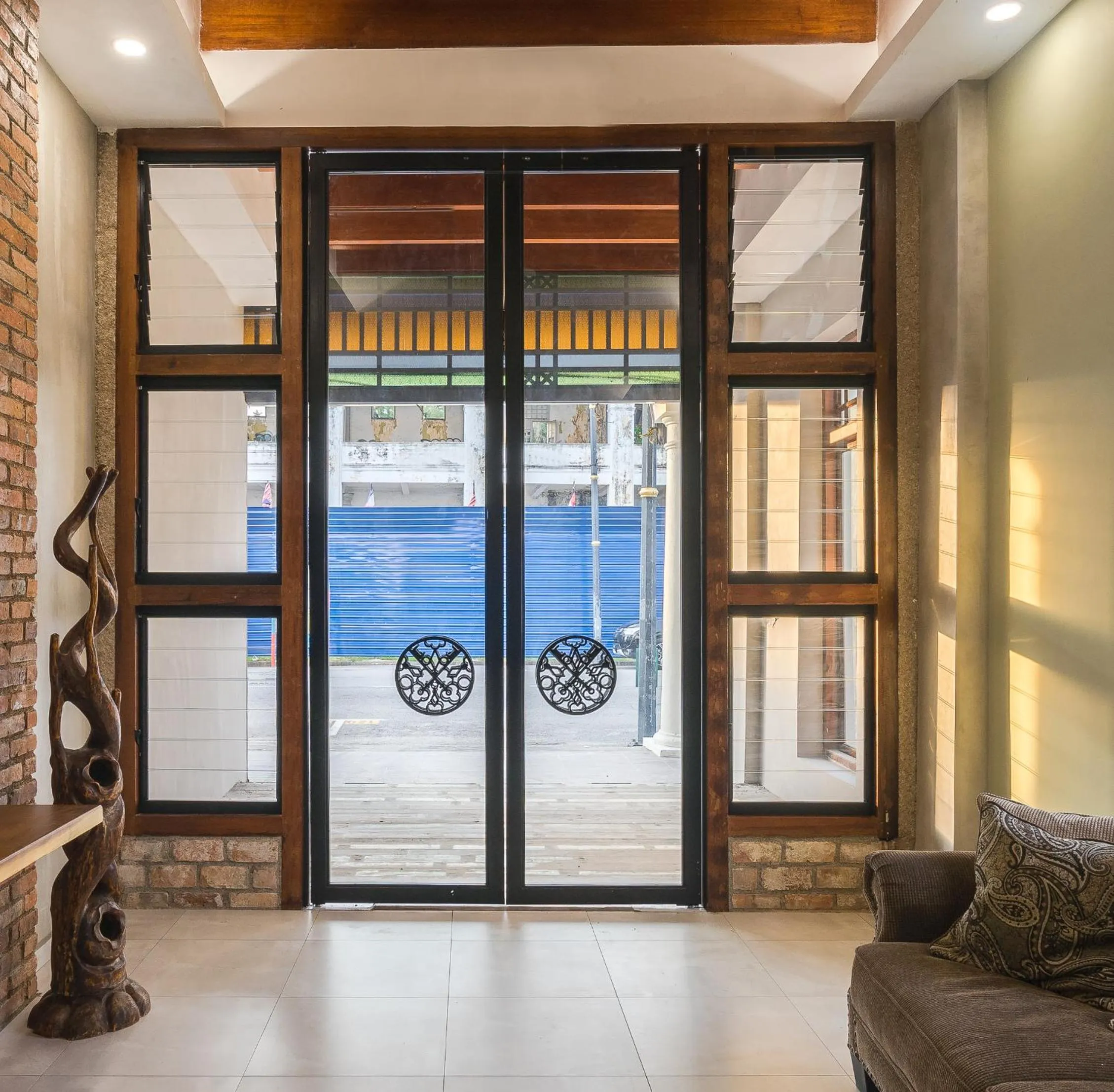 Facade/entrance in Treasures Hotel and Suites