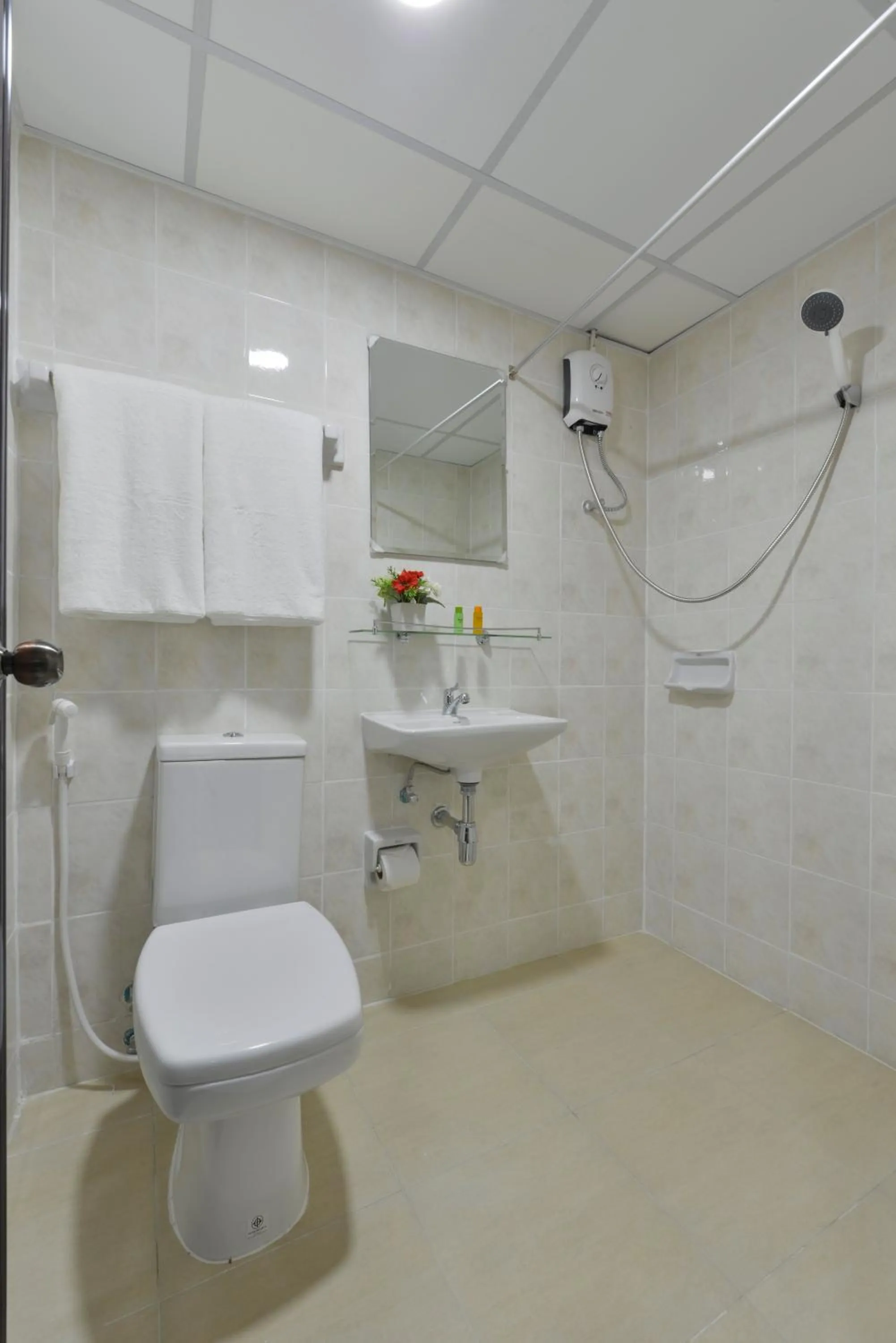 Shower in Studio Residence Sukhumvit 71