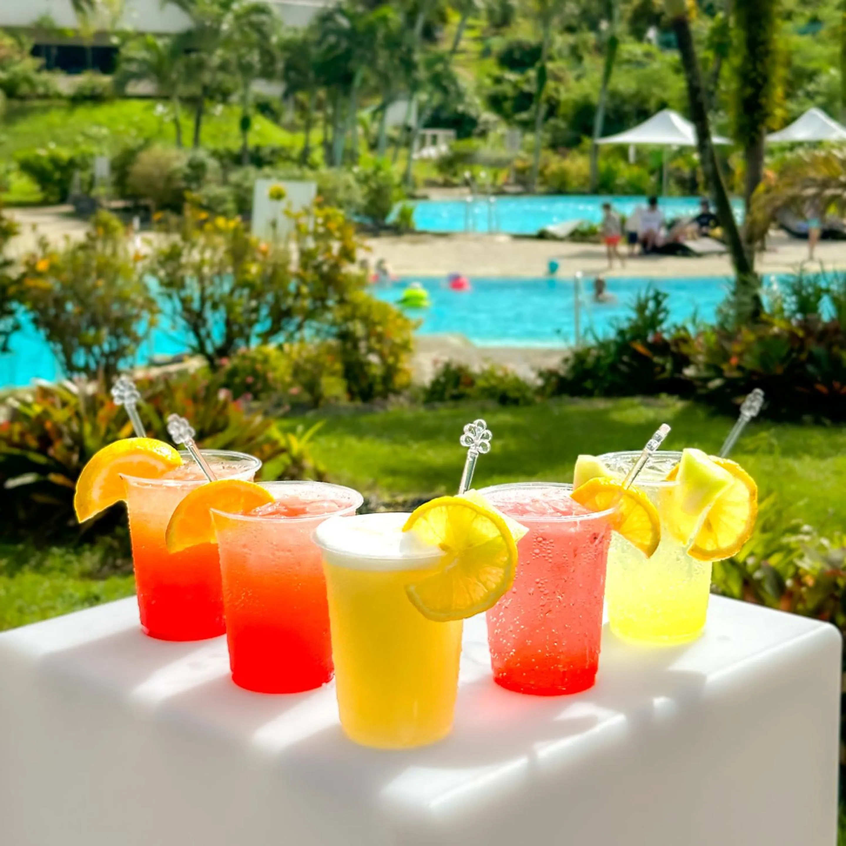 Lounge or bar in Hotel Nikko Guam