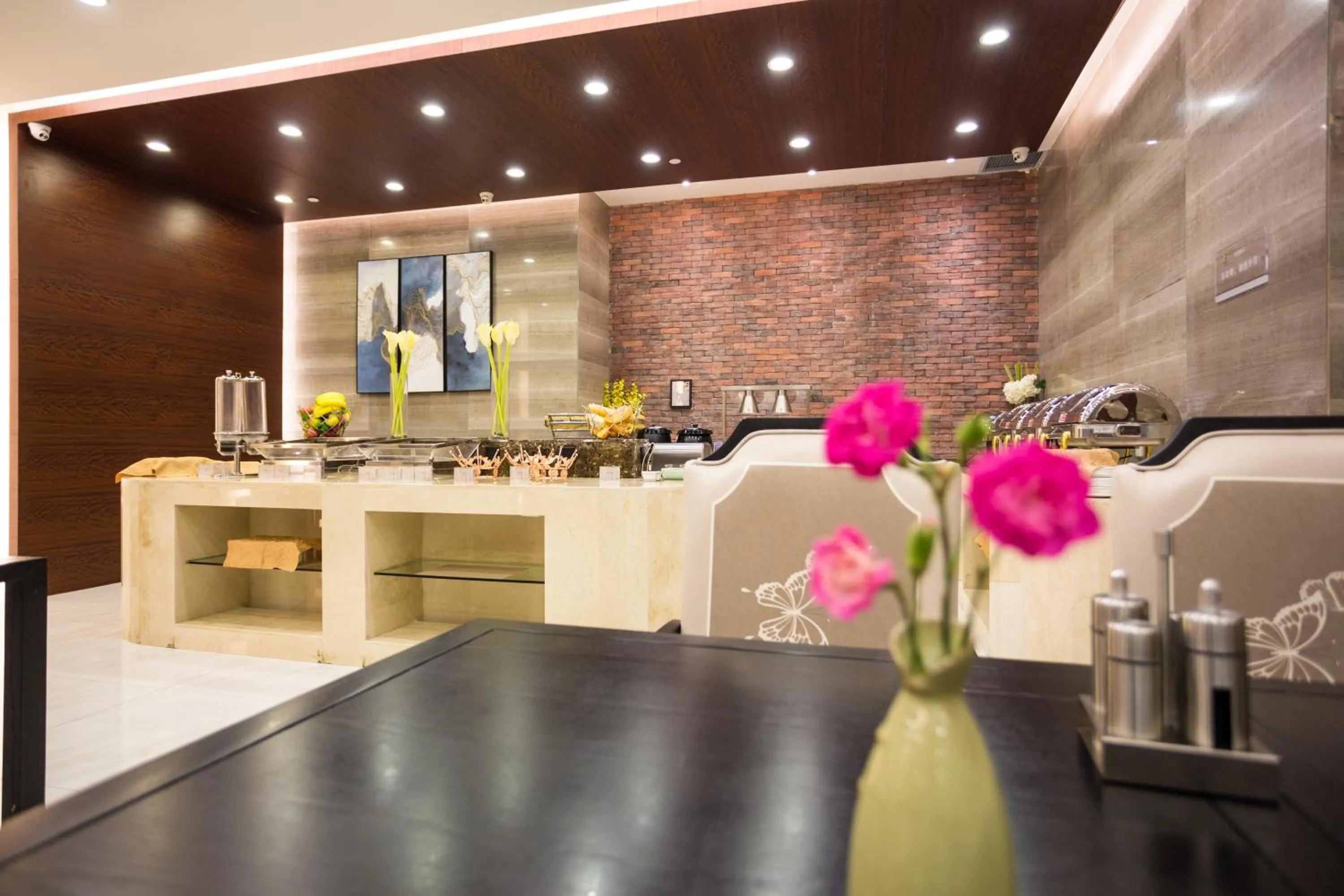 Restaurant/places to eat in Metropolo Jinjiang Xuzhou Railway Station Suning Plaza Chudu