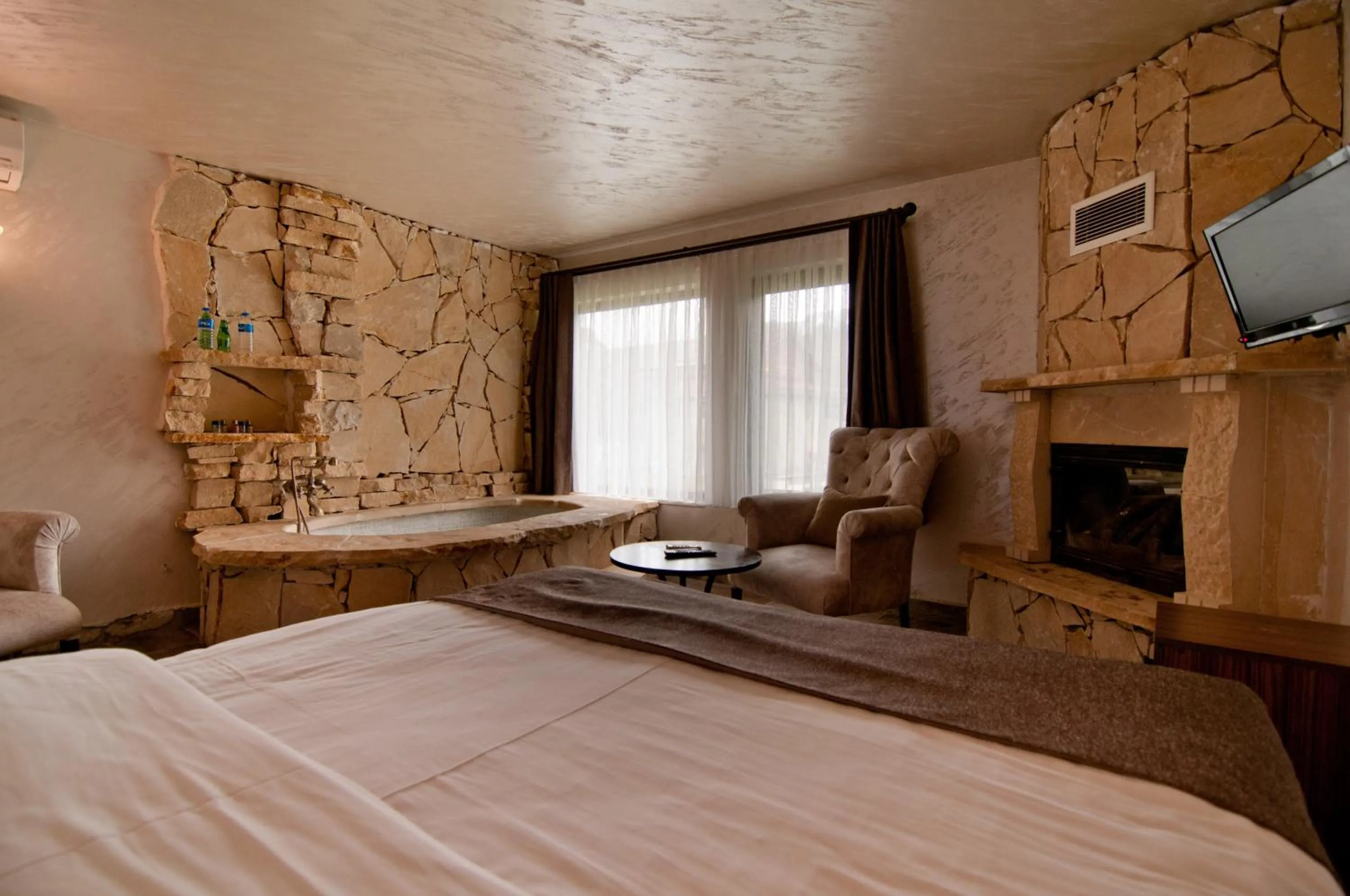 Photo of the whole room in Agva Gizemli Nehir Hotel