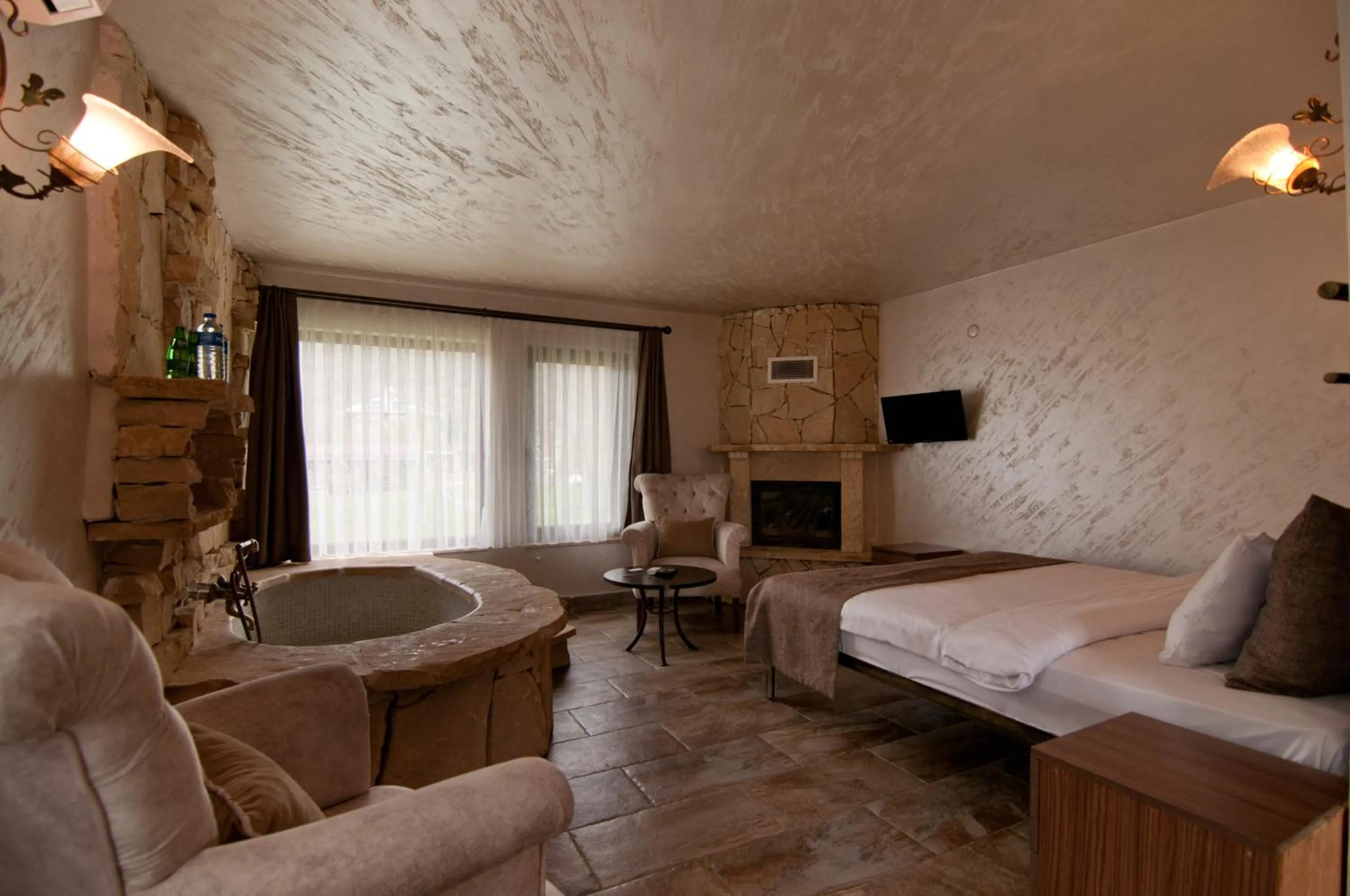 Photo of the whole room in Agva Gizemli Nehir Hotel