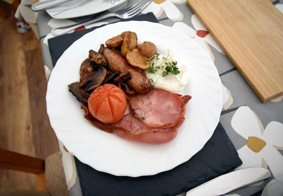 Breakfast in Grenitote B&B